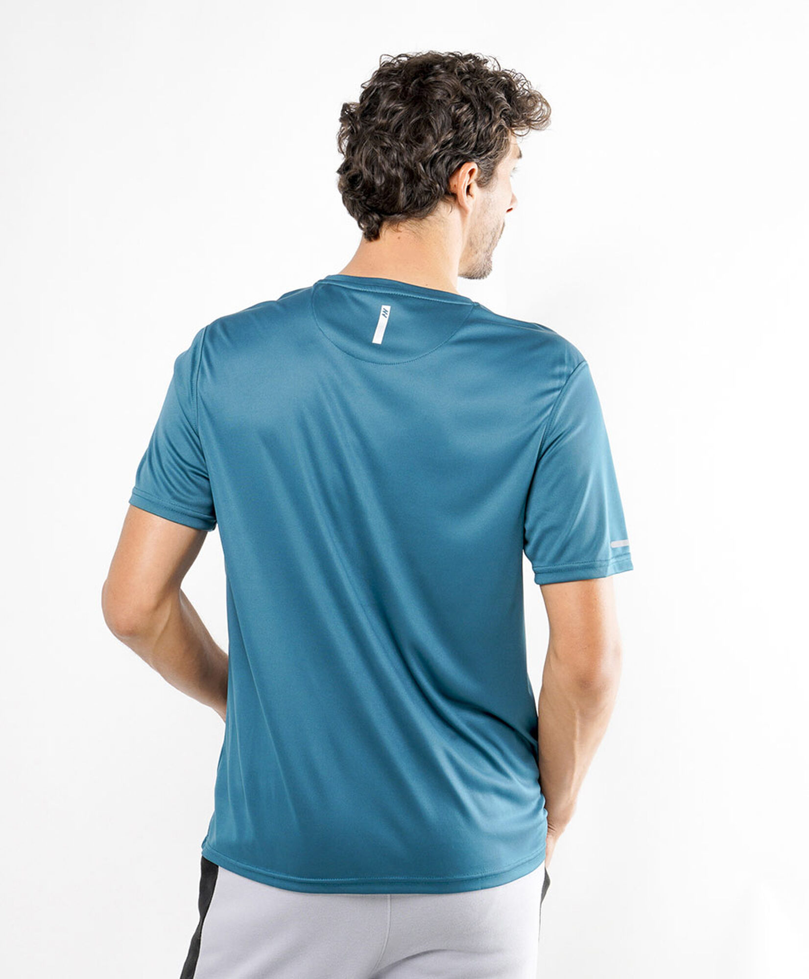 Polera deportiva hombre run Polera deportiva hombre run