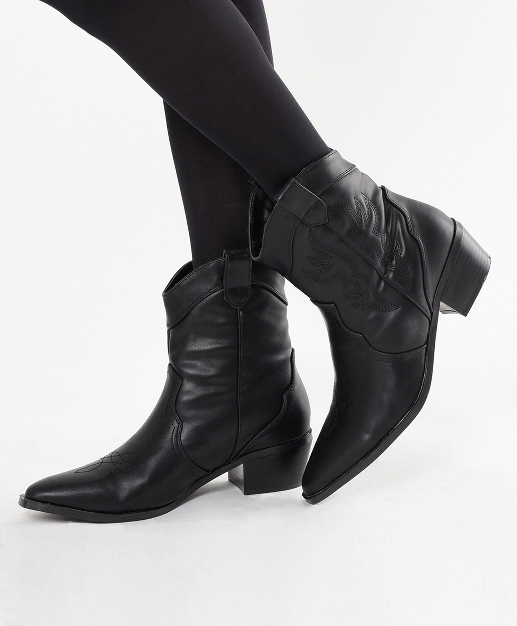 Bota mujer vaquera corta taco cuadrado Bota mujer vaquera corta taco cuadrado