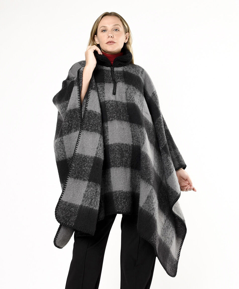 Poncho mujer cuadros medio cierre