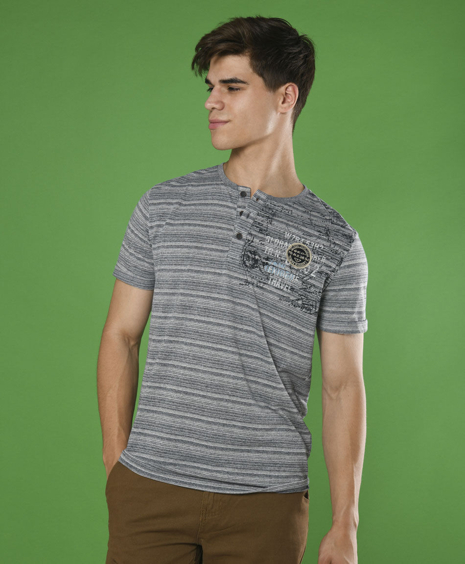 Polera manga corta cuello redondo