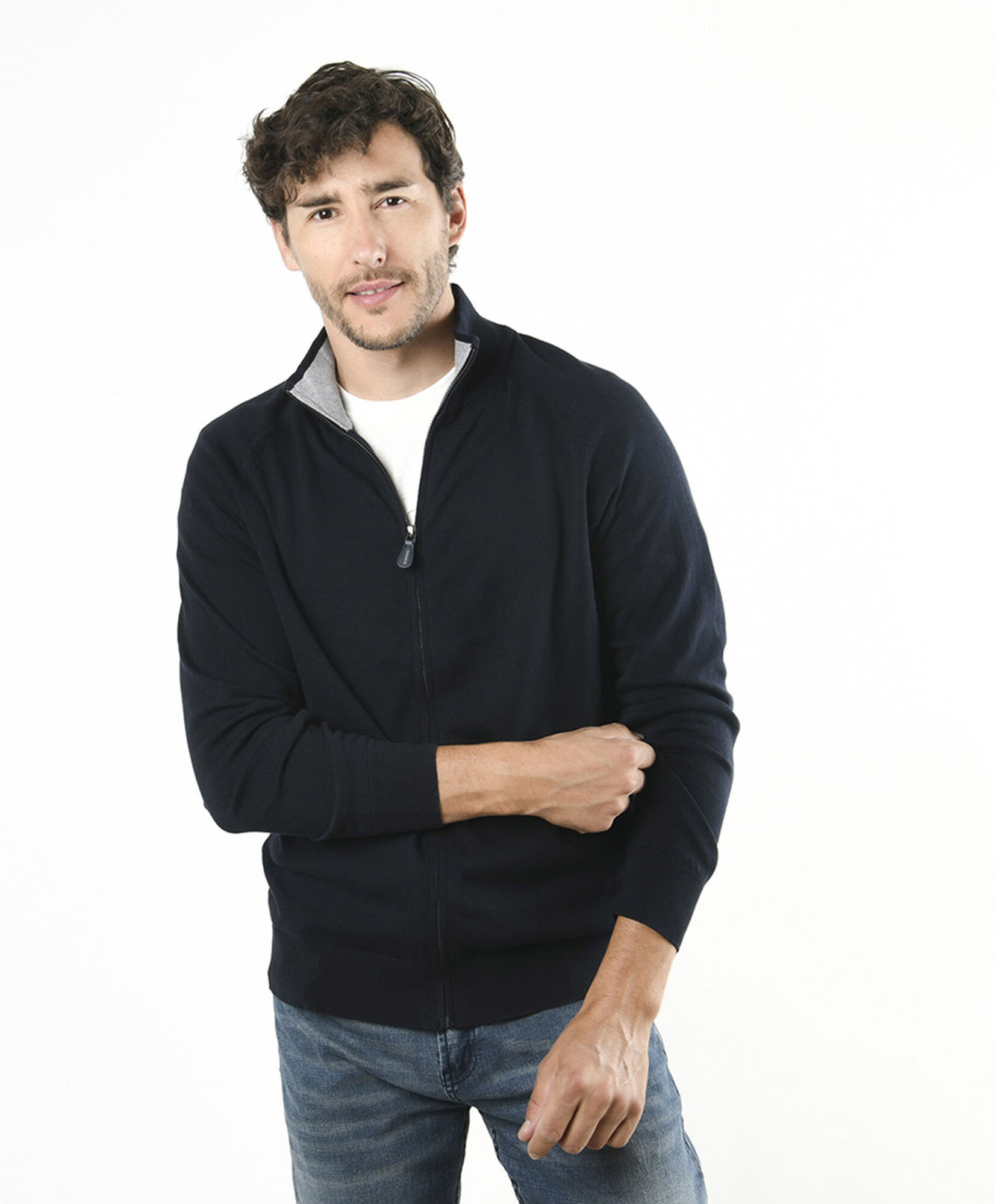 Sweater hombre cuello medio azul Sweater hombre cuello medio azul