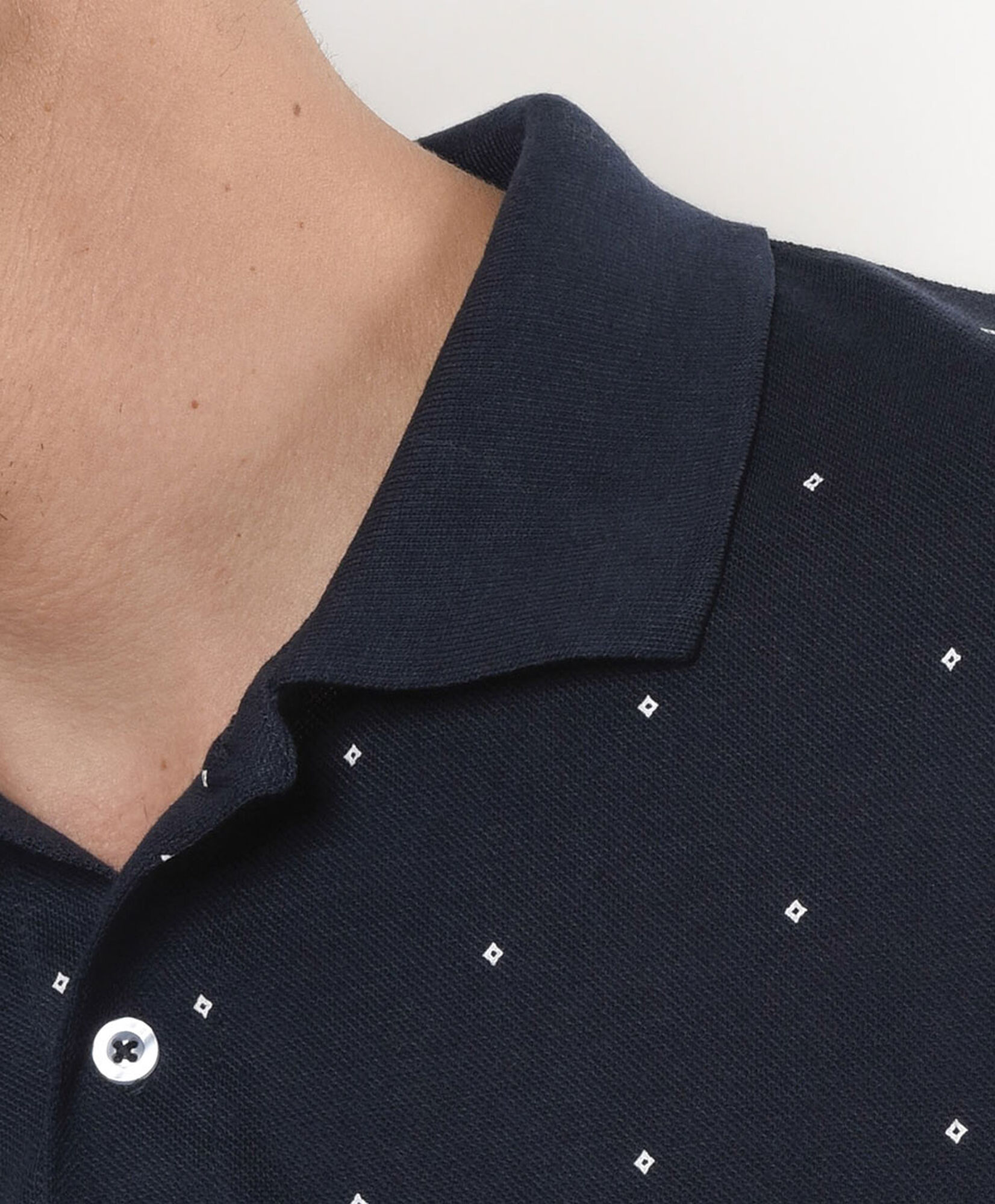 Polera hombre puntos cuello piqué Polera hombre puntos cuello piqué