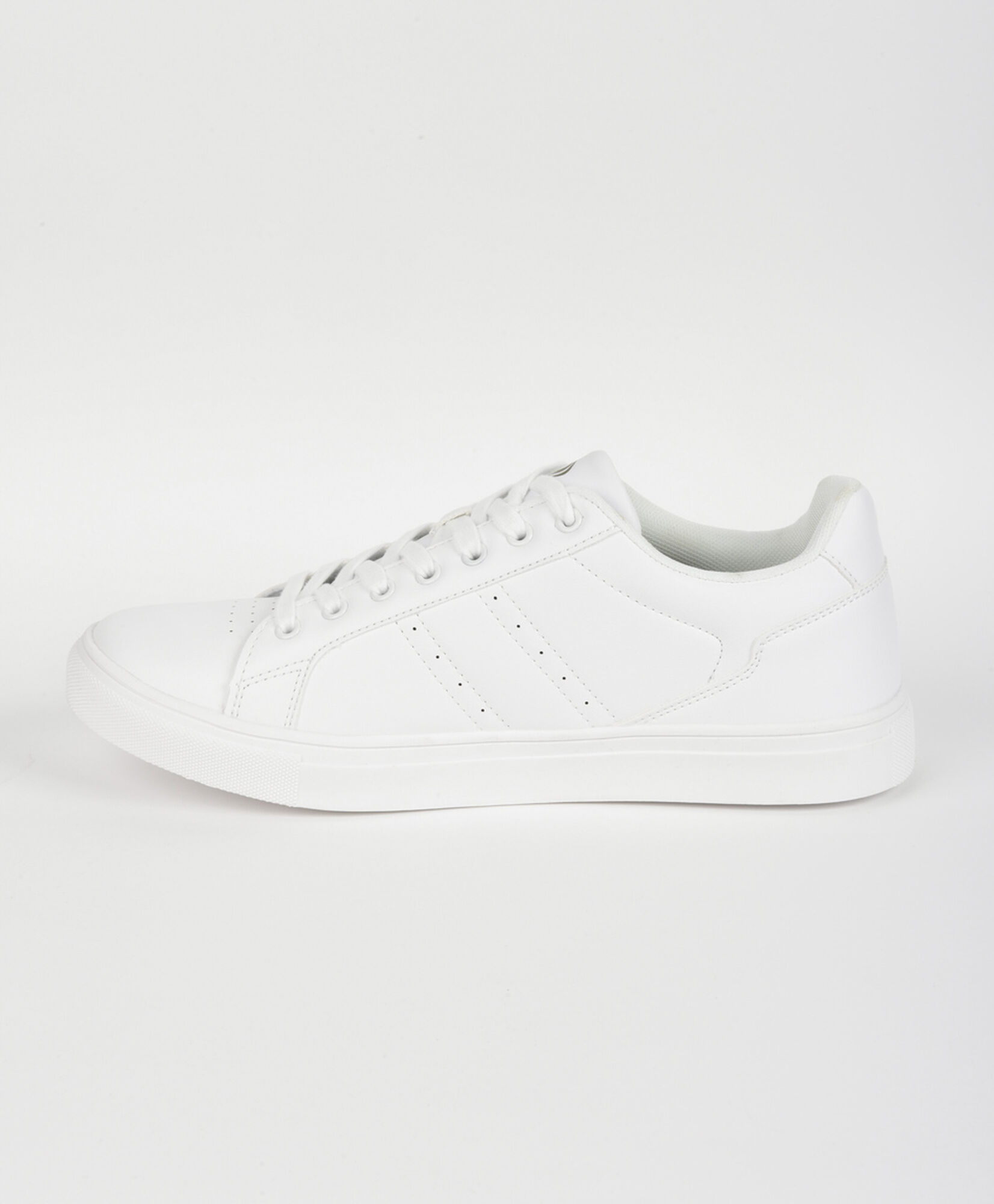 Zapatilla hombre urbana reciclada Zapatilla hombre urbana reciclada