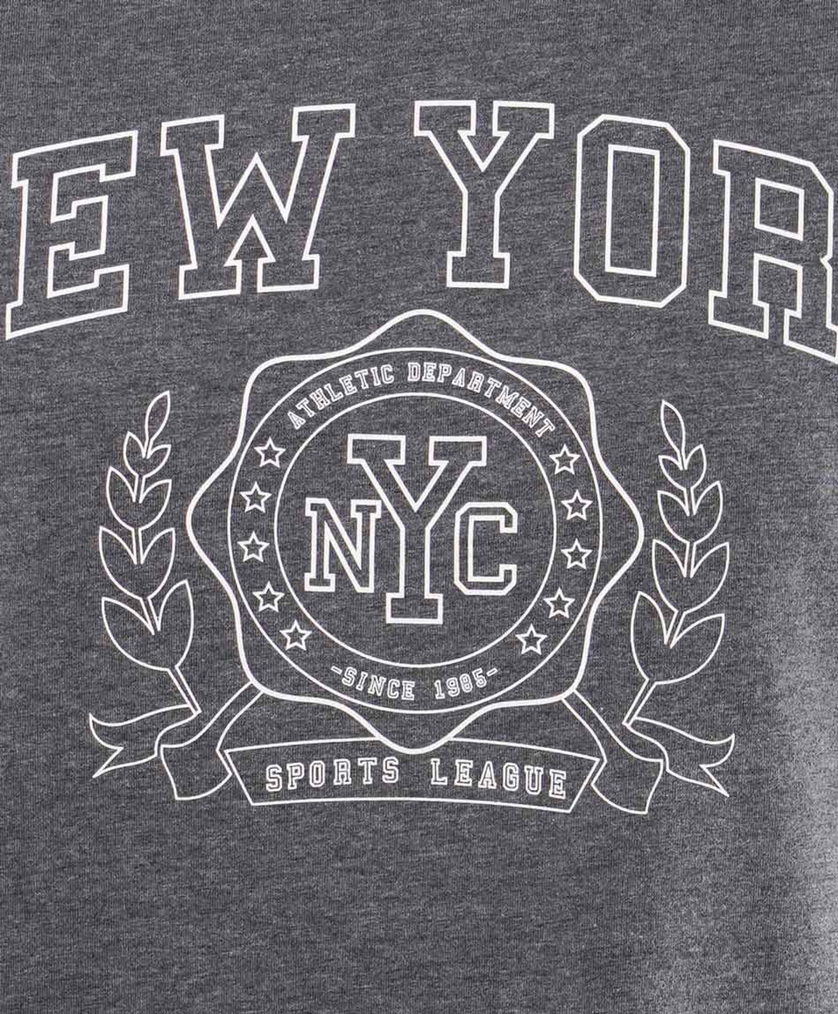 Polera deportiva hombre new york Polera deportiva hombre new york