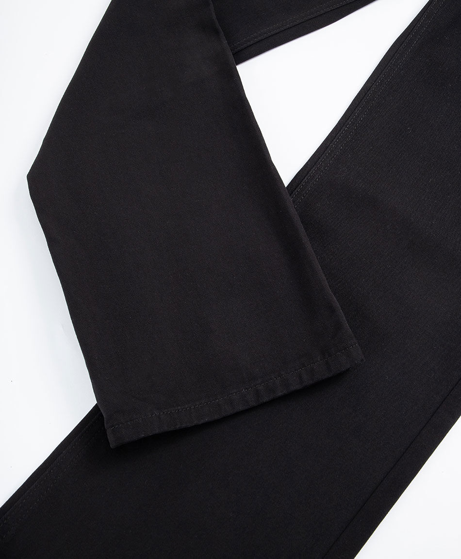 Pantal&oacute;n hombre liso negro