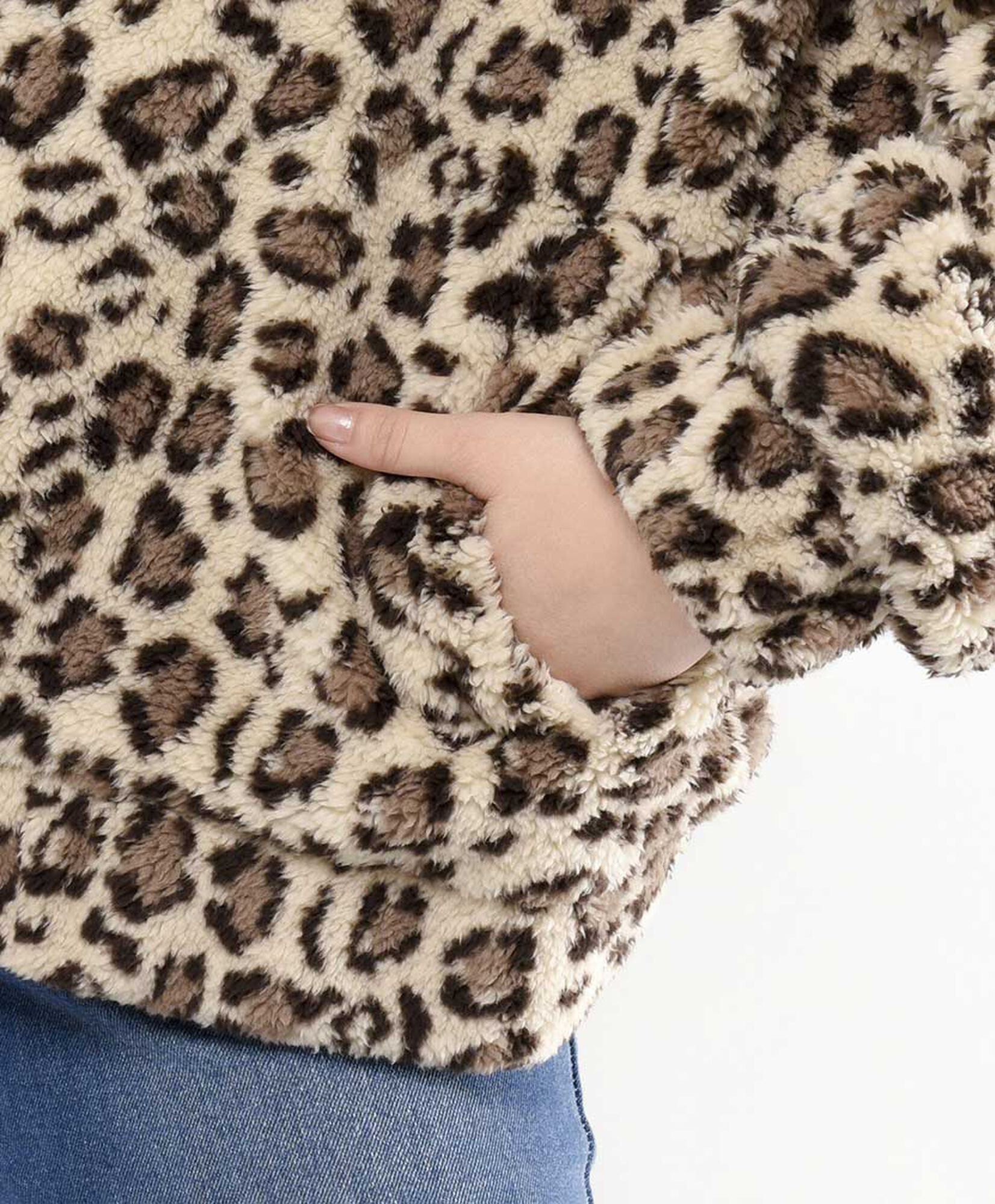 Polar mujer animal print oversize Polar mujer animal print oversize