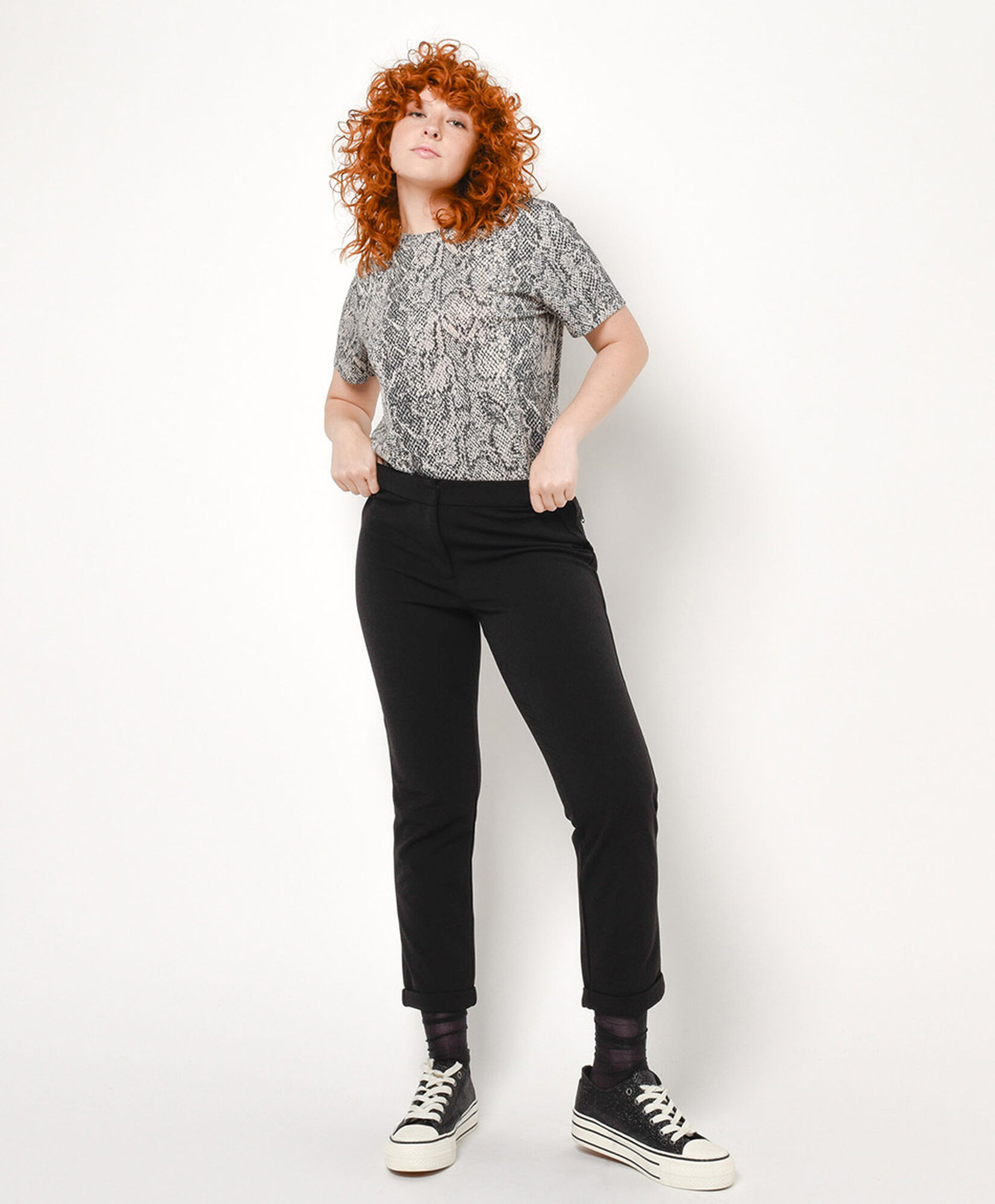 Pantalón mujer corto con basta Pantalón mujer corto con basta