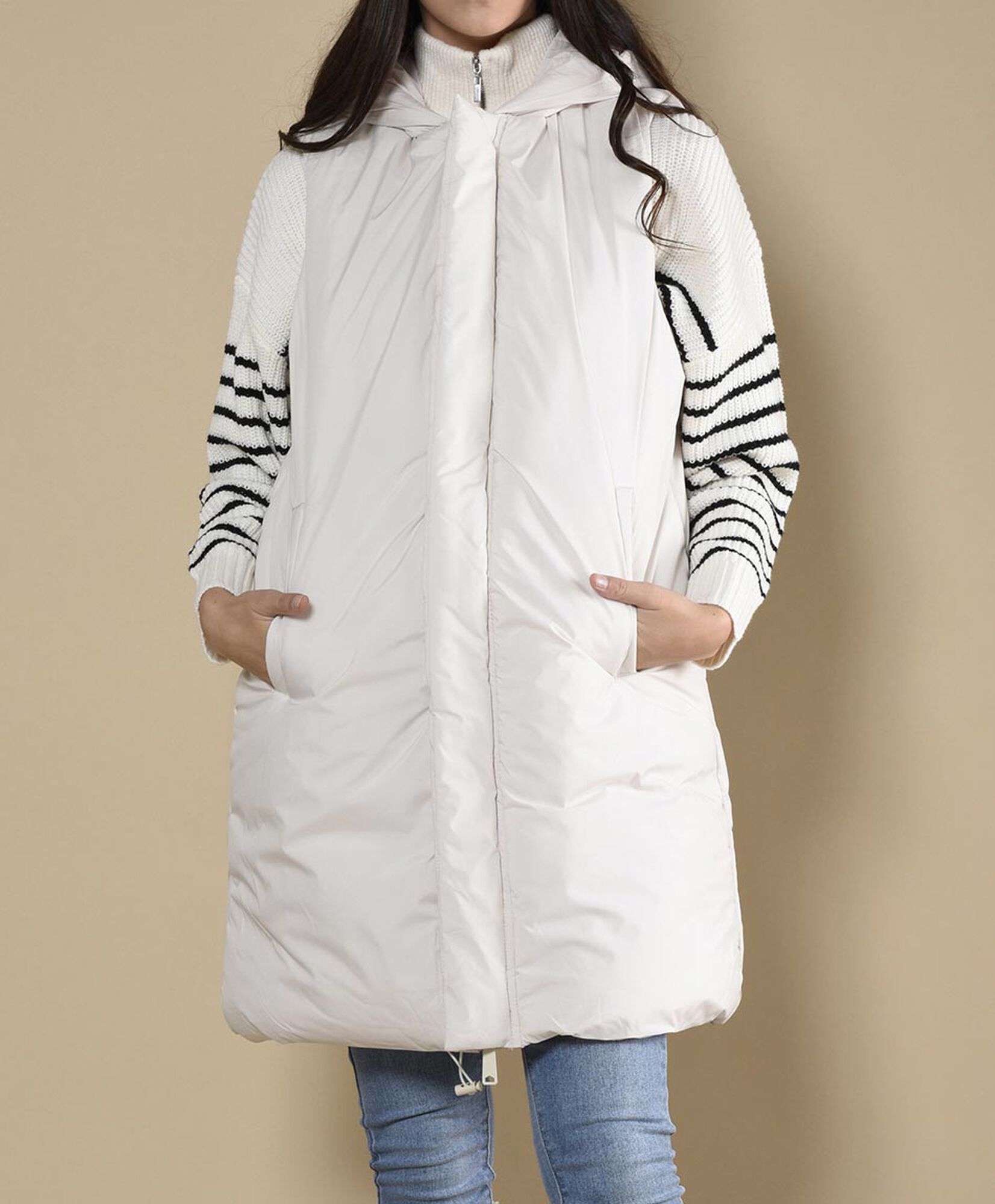 Parka larga sin mangas Parka larga sin mangas