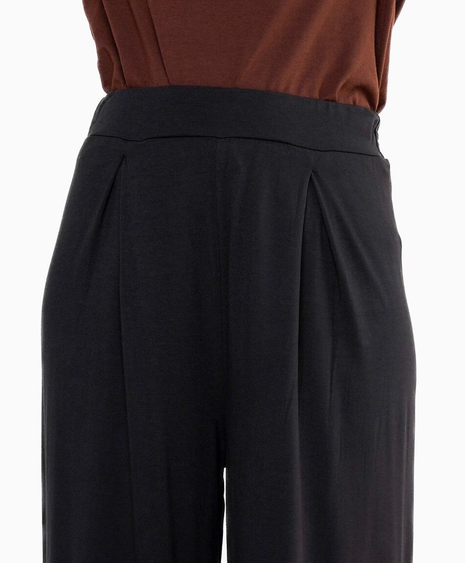 Pantal&oacute;n mujer pliegue negro