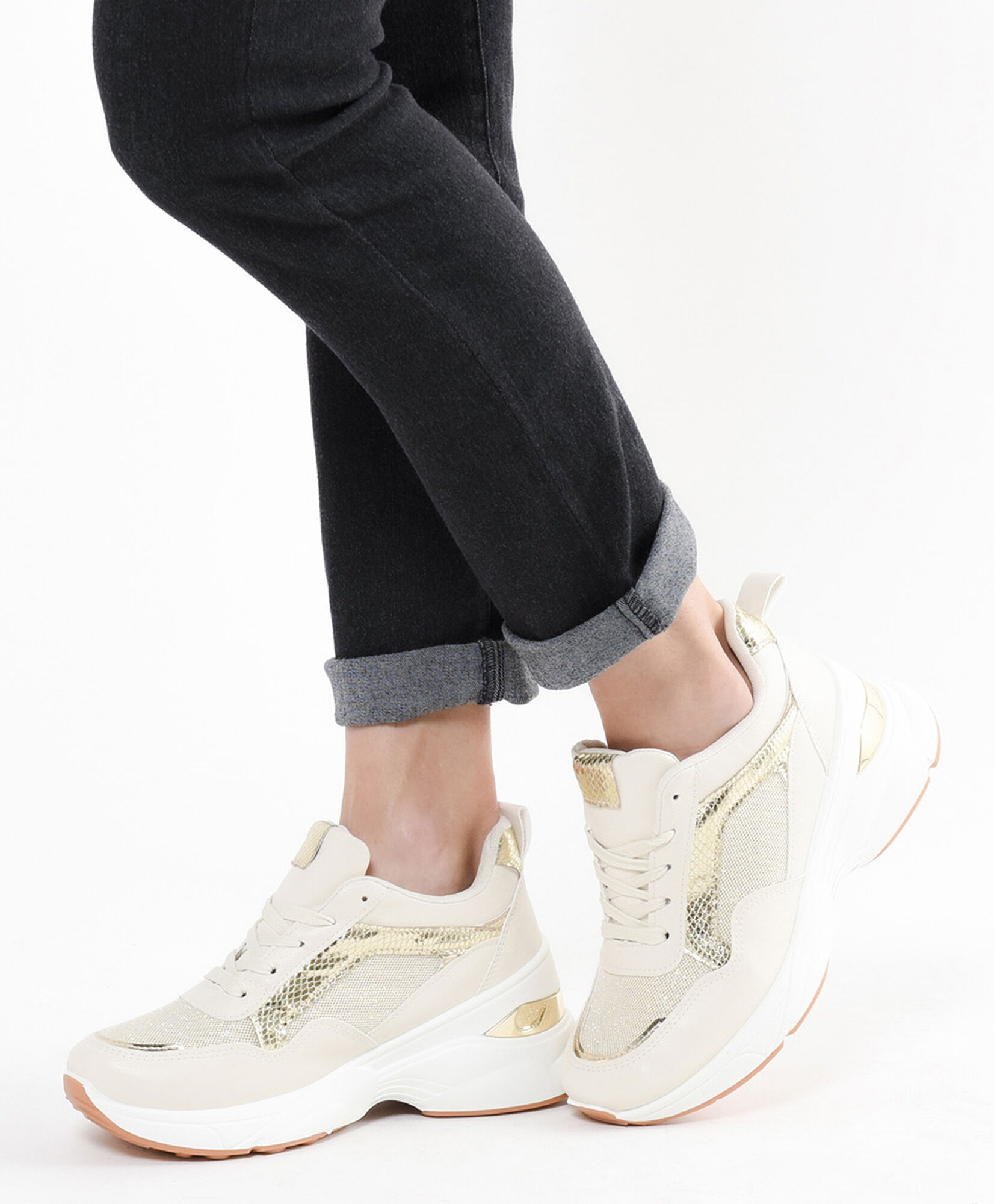 Zapatilla mujer dorada Zapatilla mujer dorada