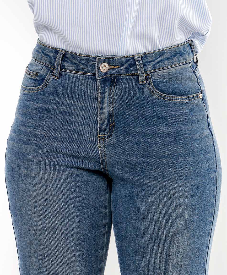 Jeans mujer basta bordada