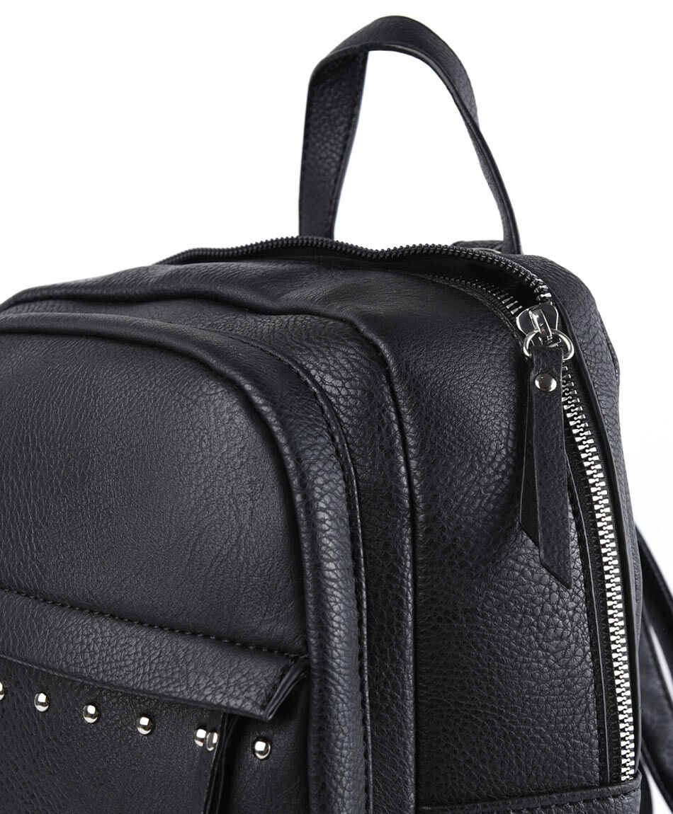 Mochila mujer tachas