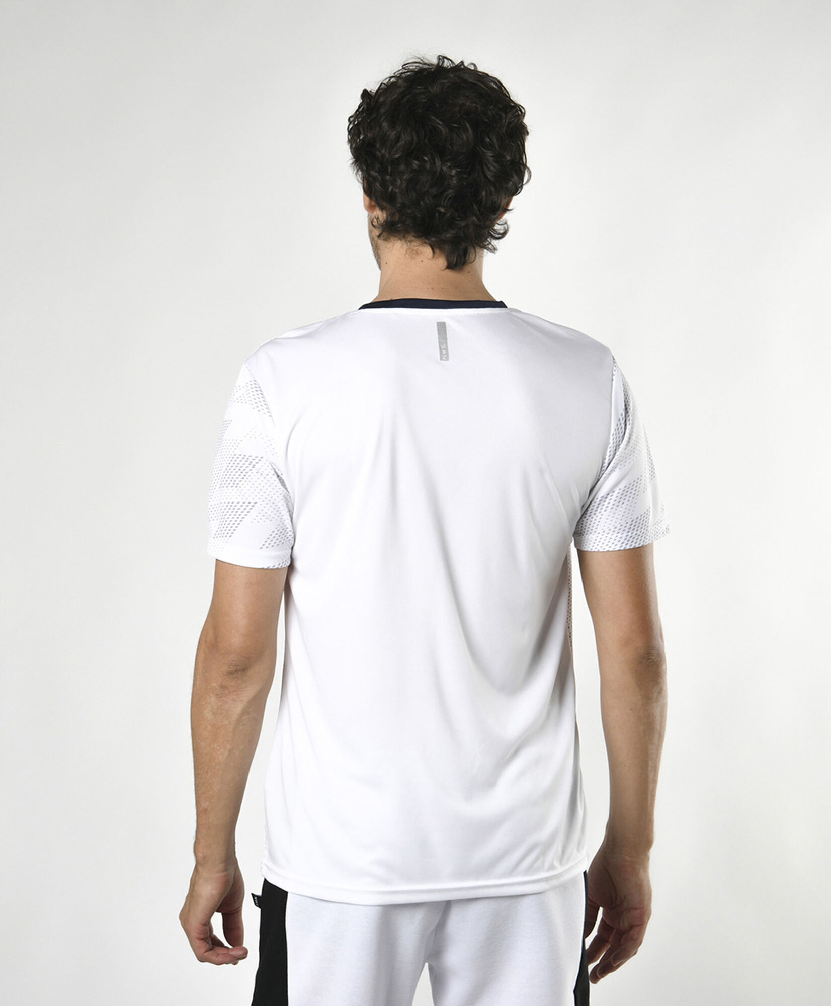 Polera deportiva hombre estampado run Polera deportiva hombre estampado run