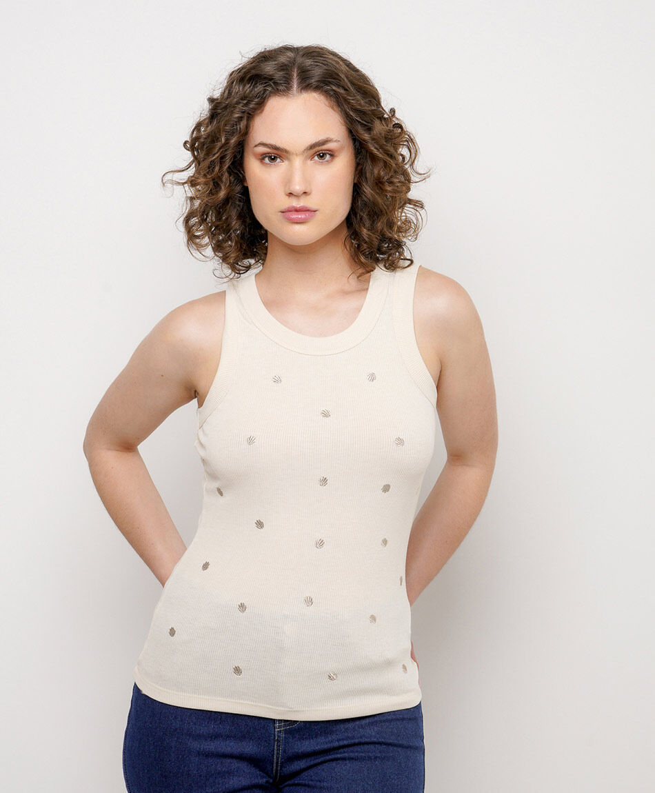 Polera mujer conchitas bordadas