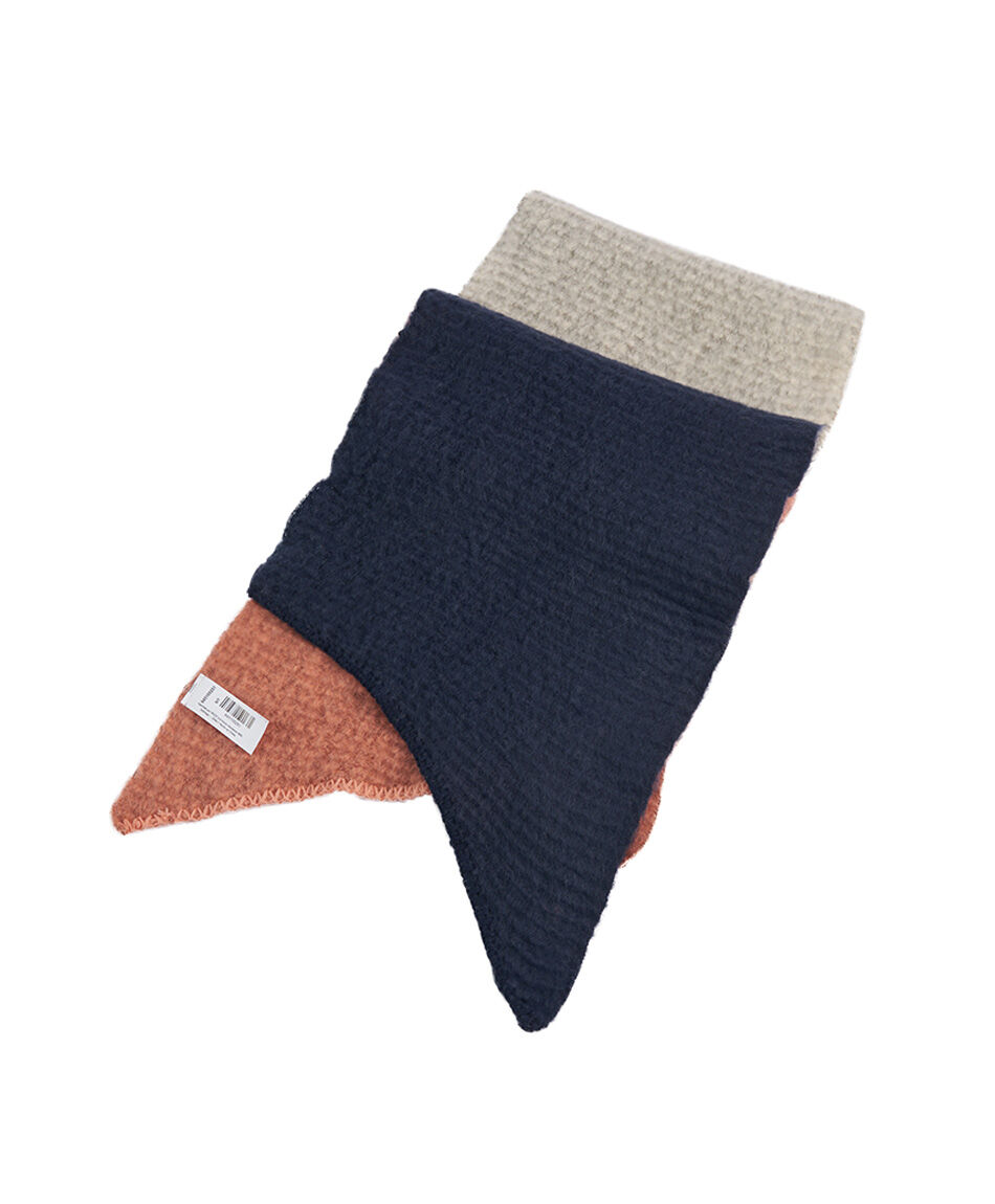 Bufanda mujer estilo minimalista