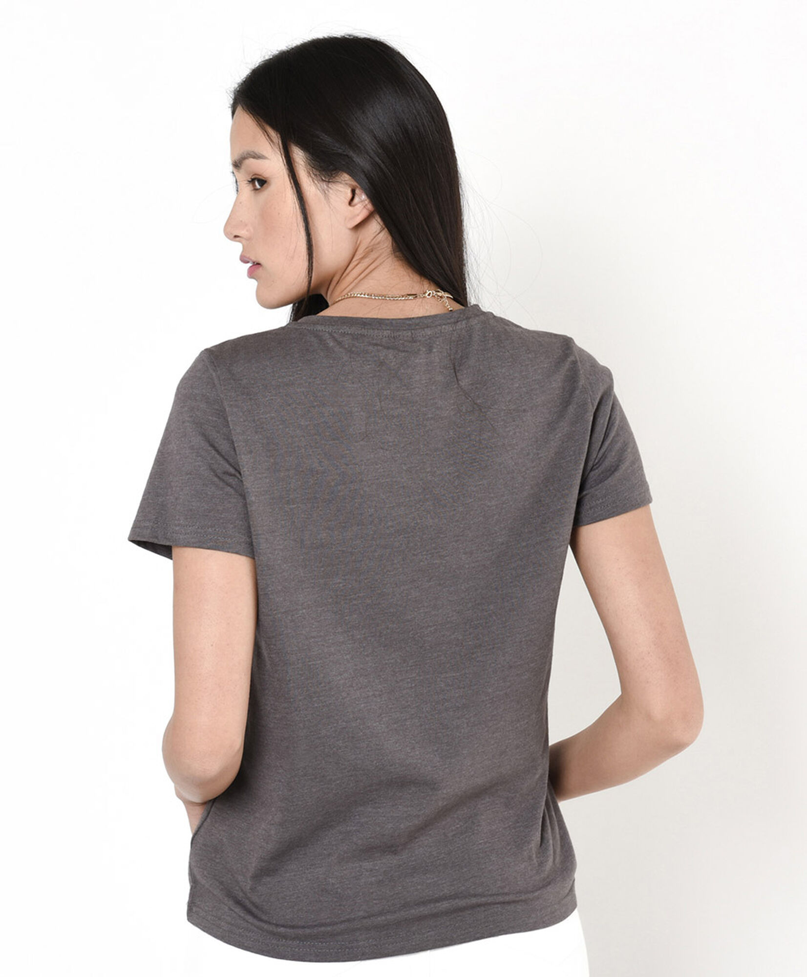 Polera mujer flor bordada Polera mujer flor bordada