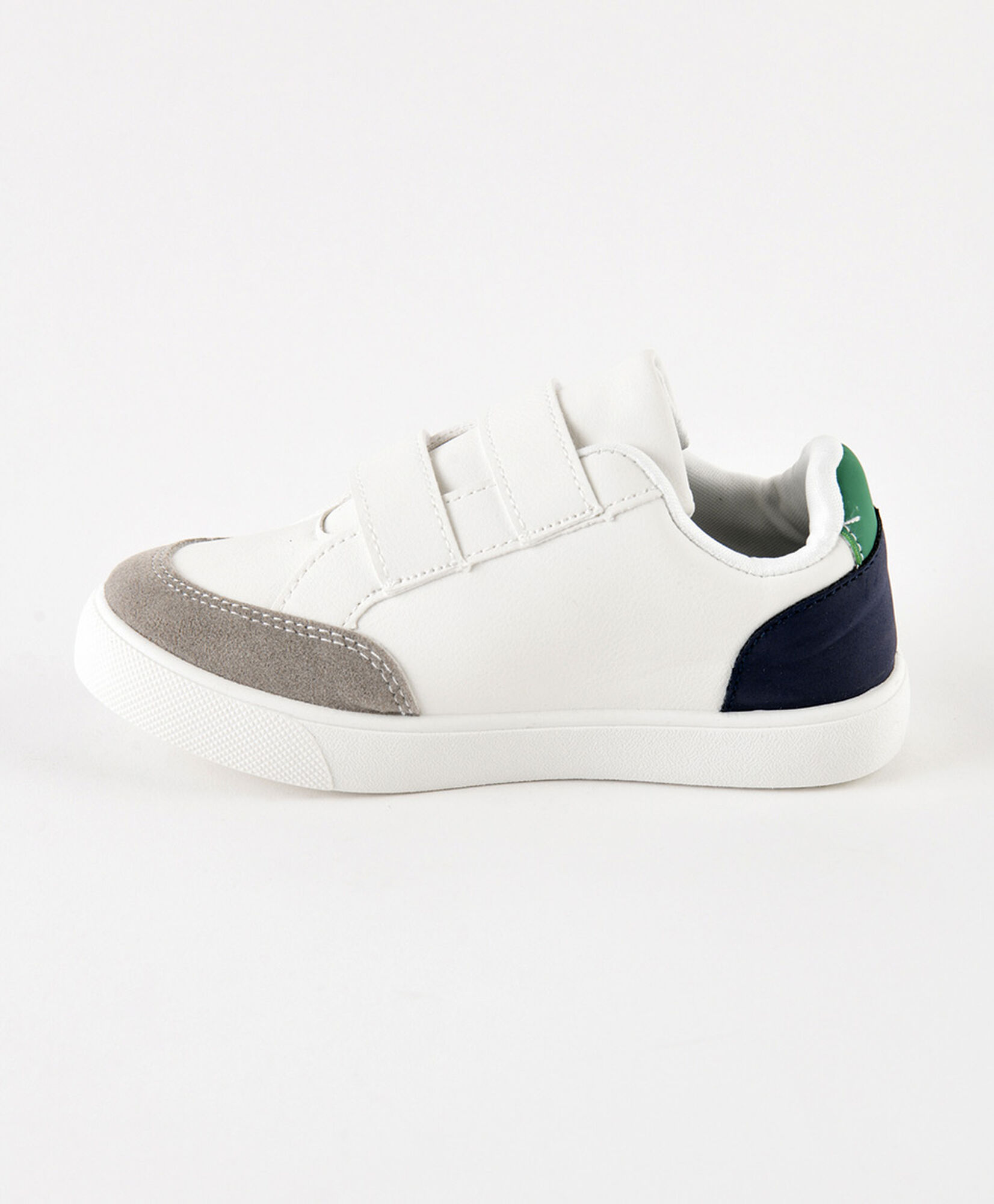 Zapatilla infantil (26 a 31) tricolor Zapatilla infantil (26 a 31) tricolor