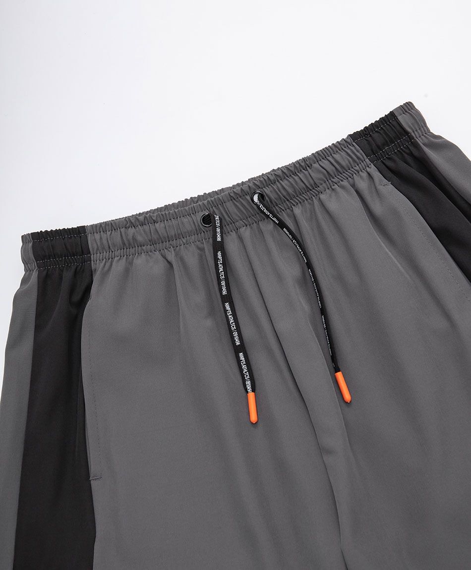 Short deportivo hombre l&iacute;neas negras