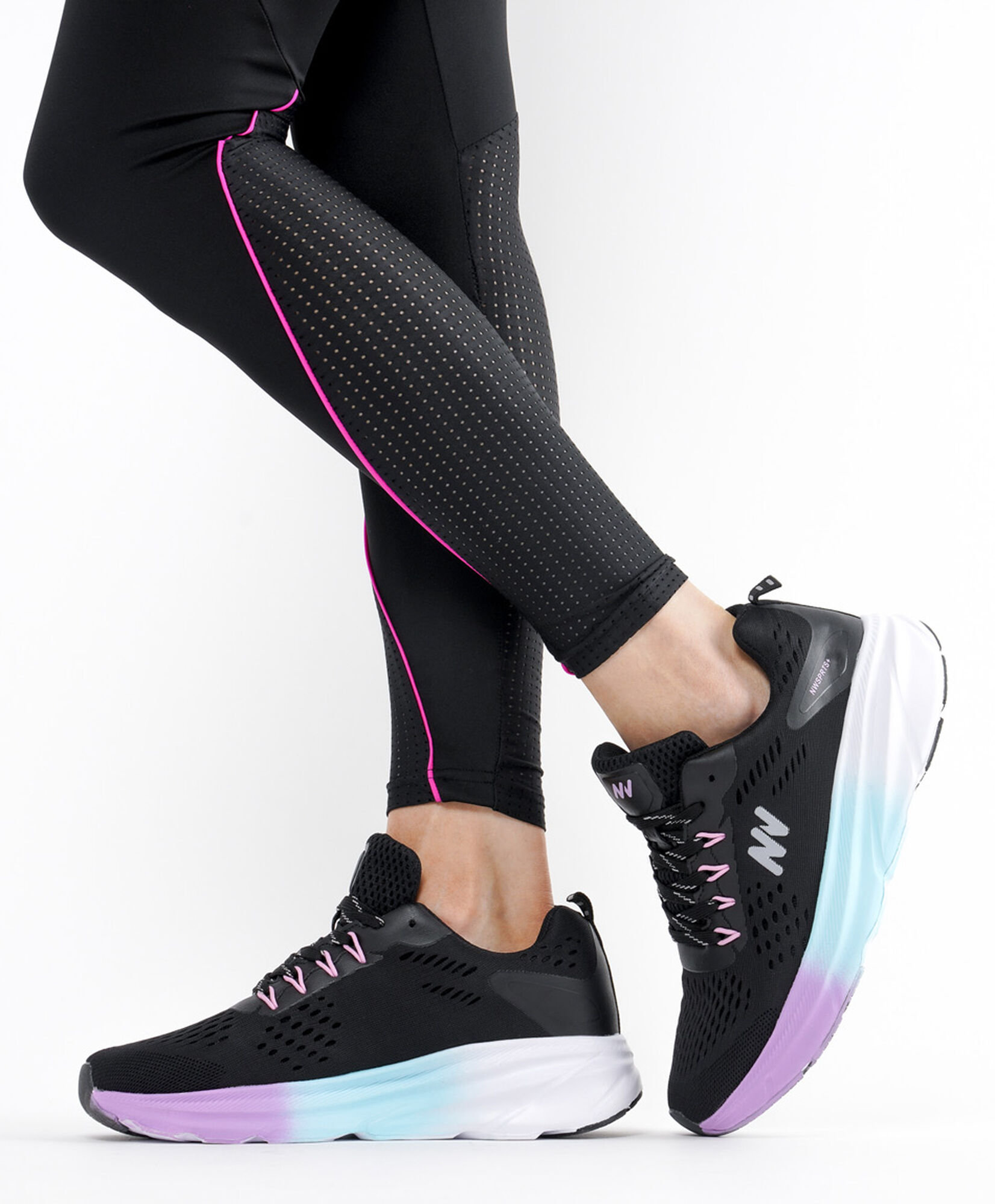 Calza deportiva mujer línea fucsia Calza deportiva mujer línea fucsia
