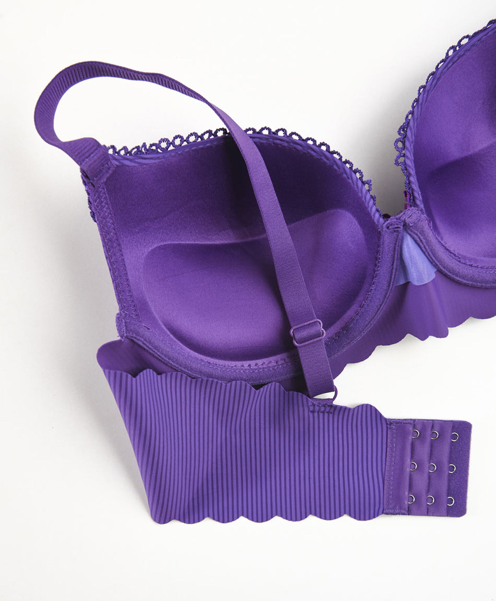 Sostén mujer estilo acanalado seamless Sostén mujer estilo acanalado seamless