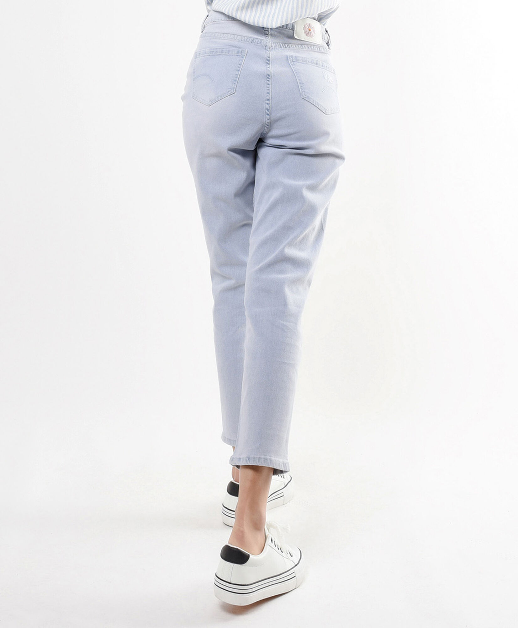 Jeans mujer florcitas bordadas skinny fit Jeans mujer florcitas bordadas skinny fit