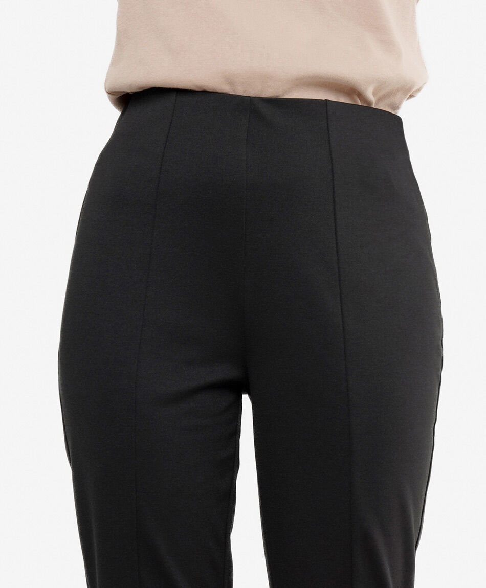 Pantal&oacute;n mujer b&aacute;sico