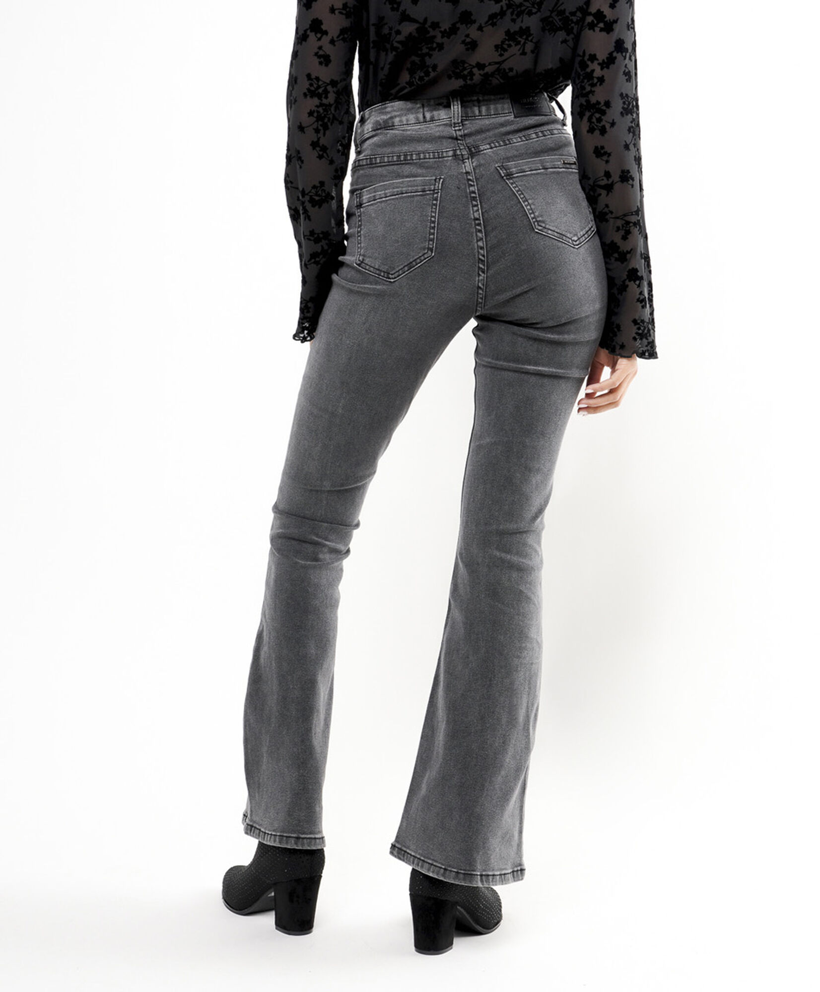 Jeans mujer gris flare Jeans mujer gris flare