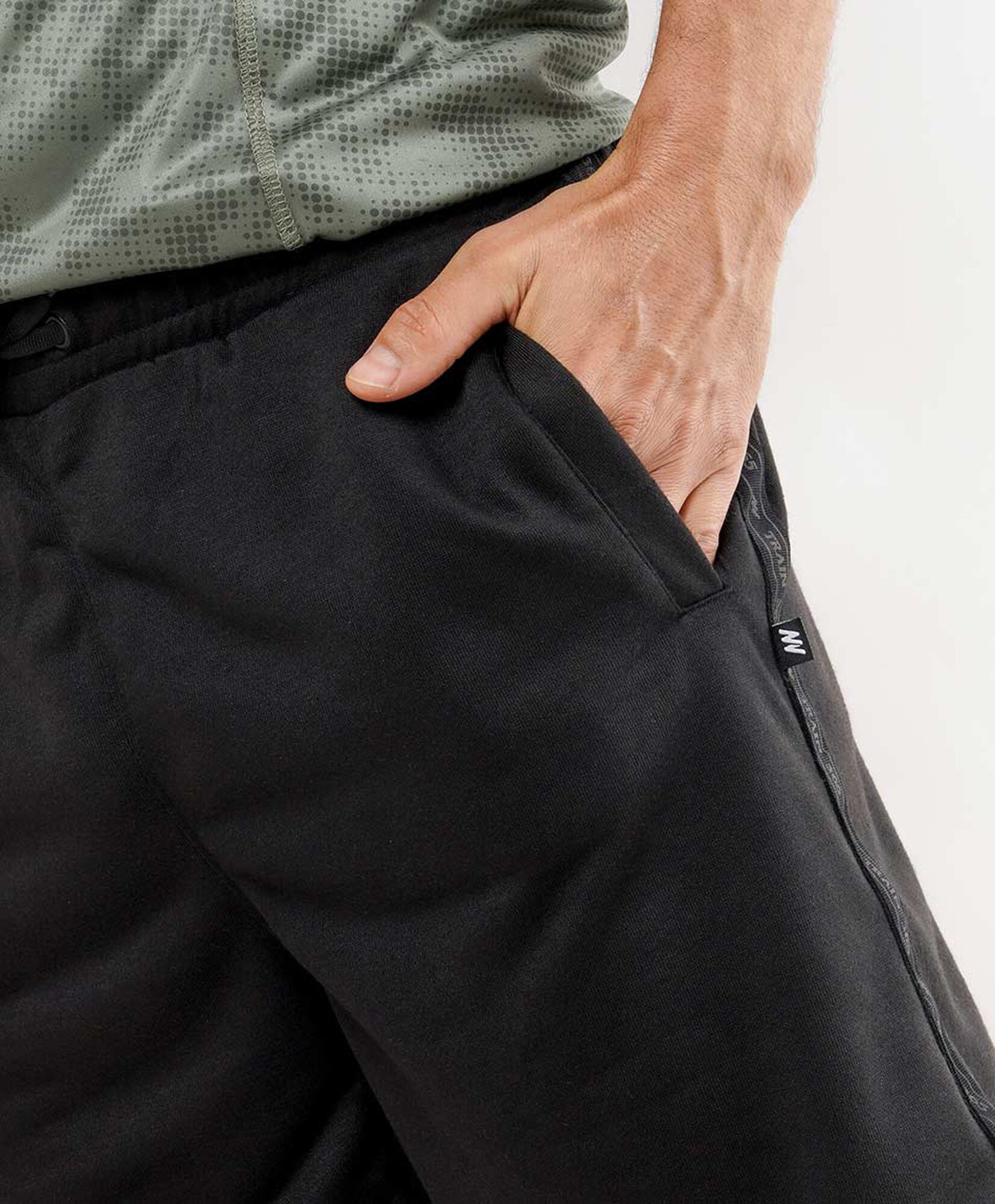 Short deportivo hombre black Short deportivo hombre black
