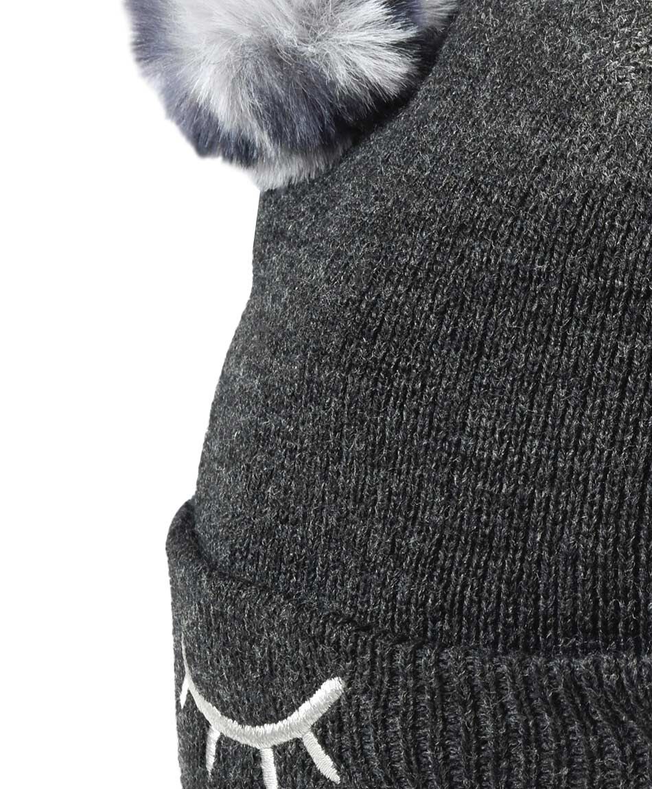 Gorro ni&ntilde;a pompones