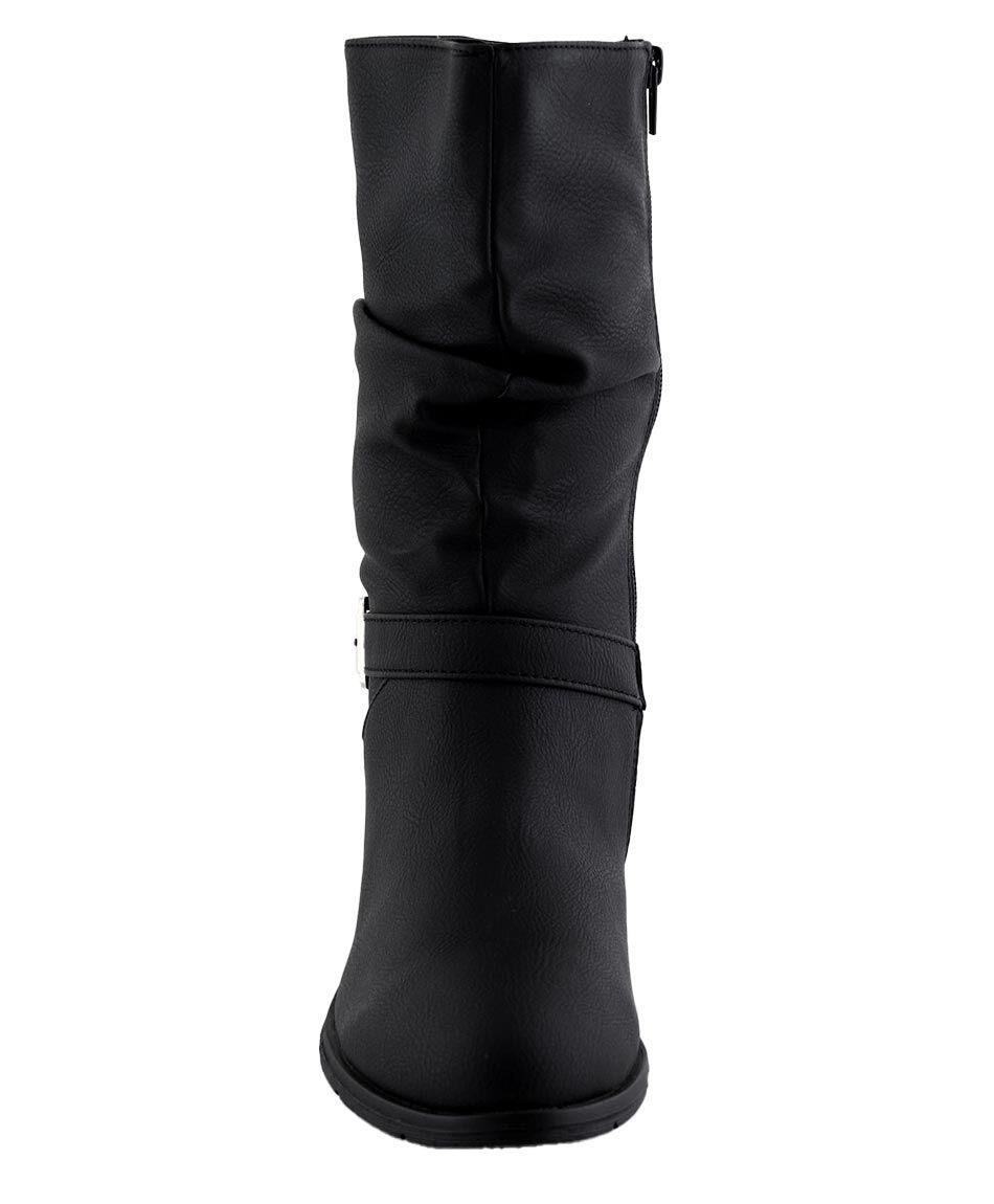 Bota plana taco cuadrado negro