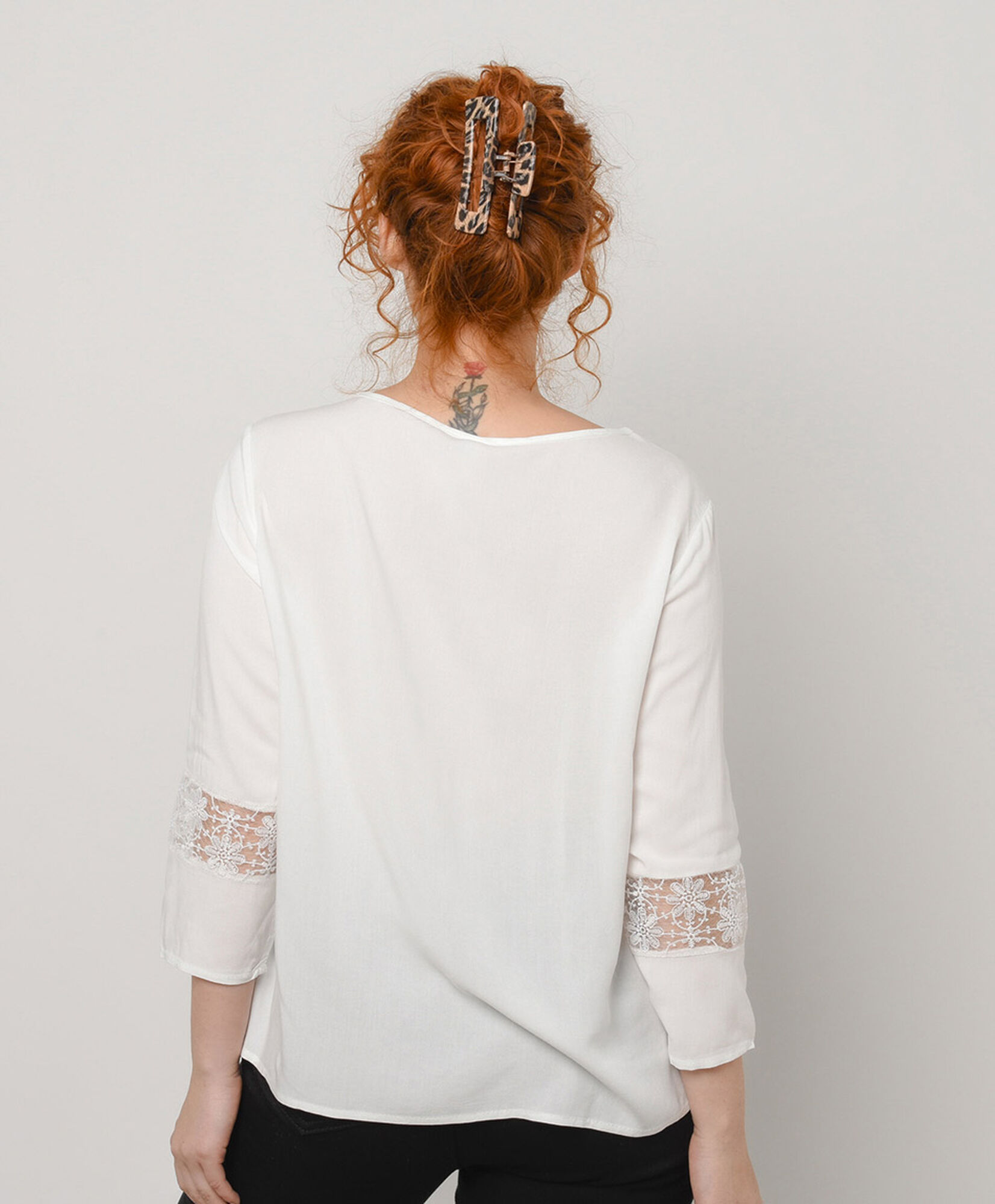 Blusa mujer detalles encajes Blusa mujer detalles encajes