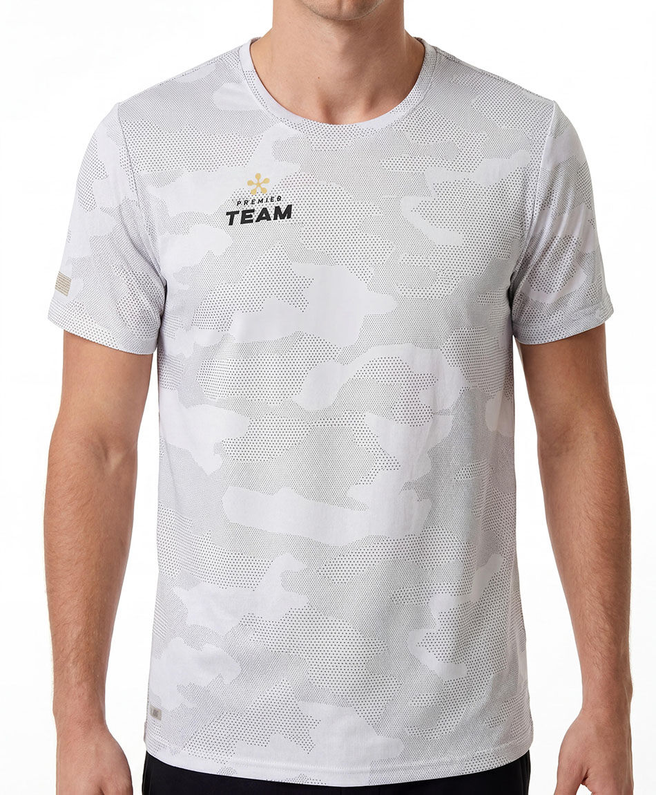 Polera deportiva hombre estilo camuflaje