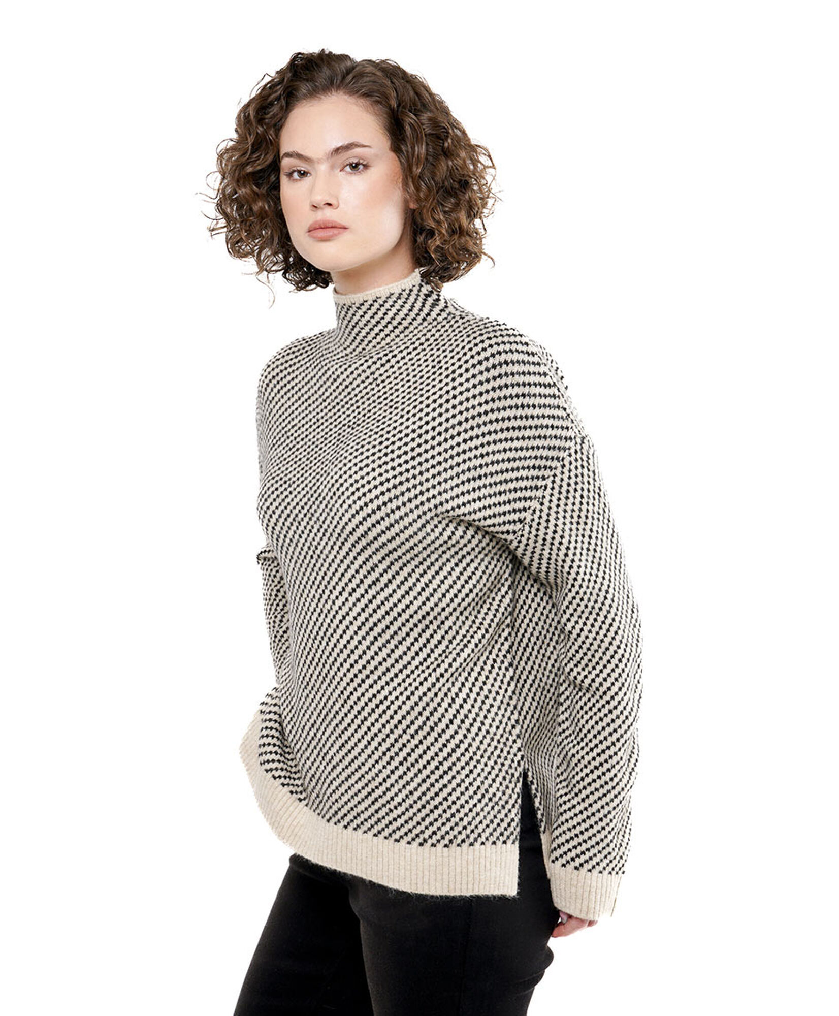 Sweater mujer bicolor cuello alto Sweater mujer bicolor cuello alto