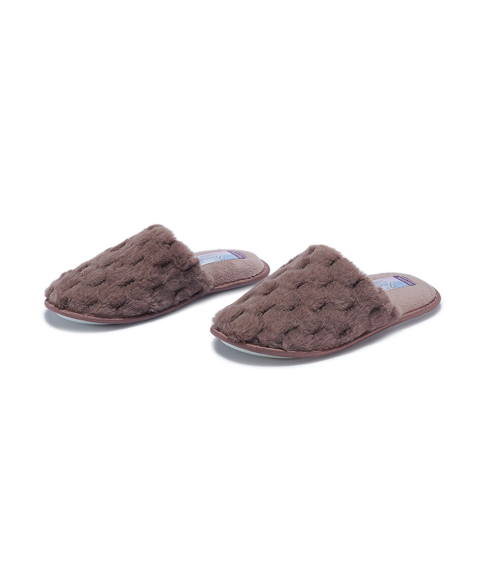 Pantuflas mujer dise&ntilde;o cuadros