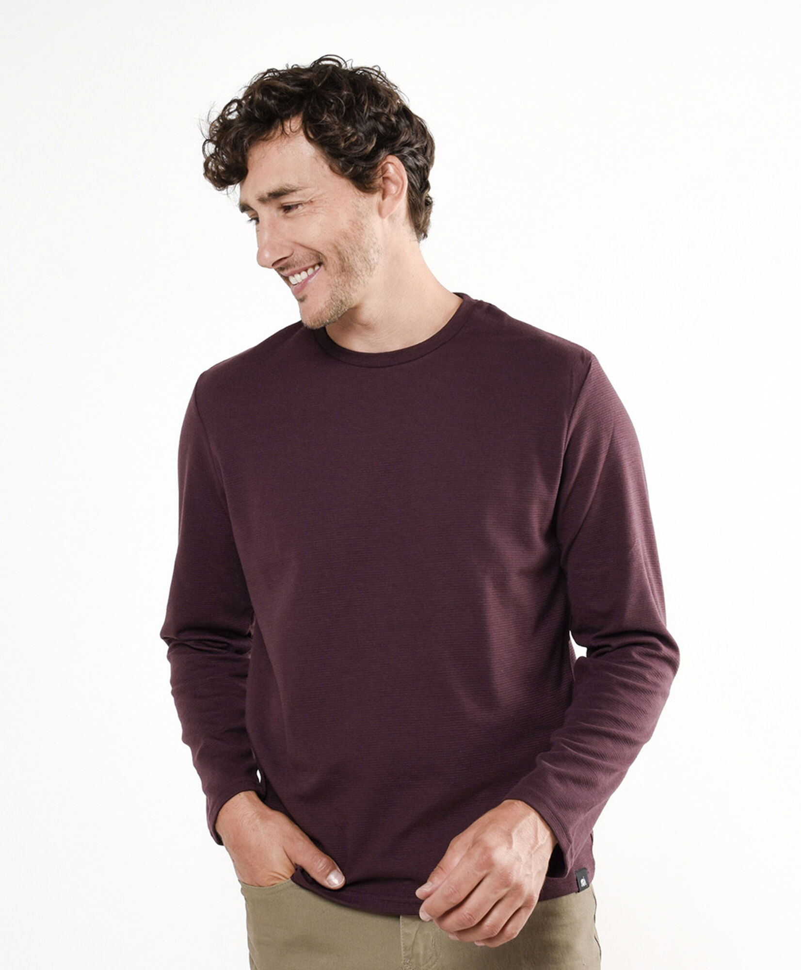 Polera hombre lisa burdeo Polera hombre lisa burdeo