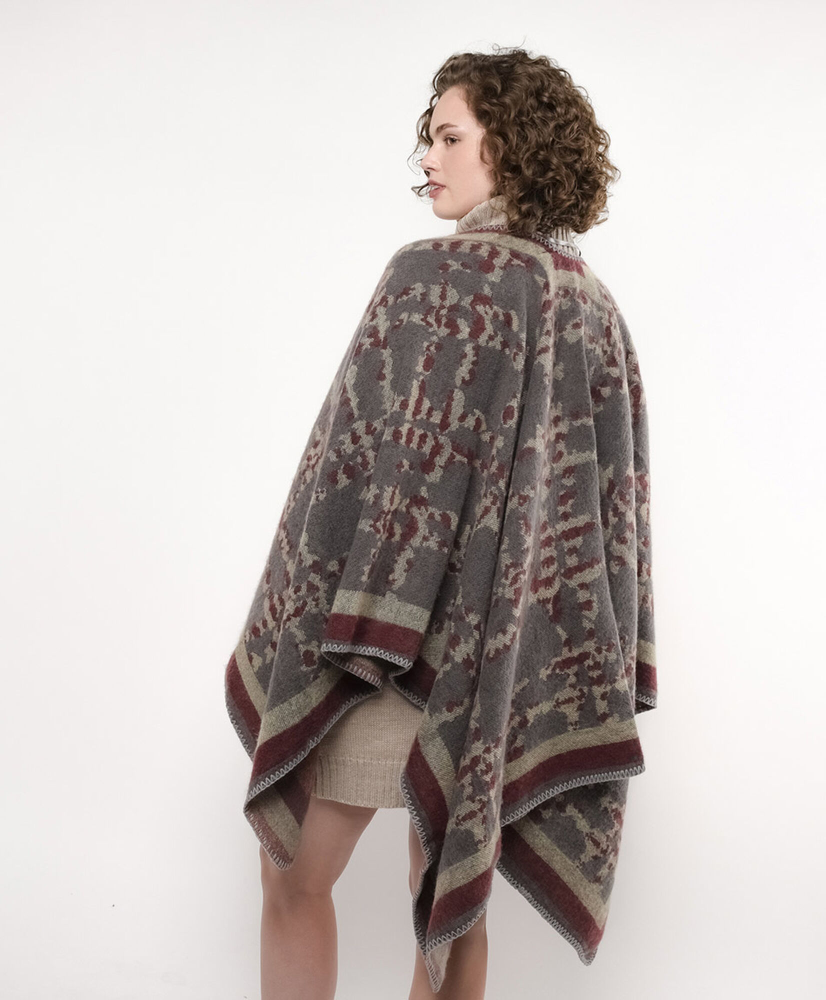 Poncho mujer diseño Poncho mujer diseño