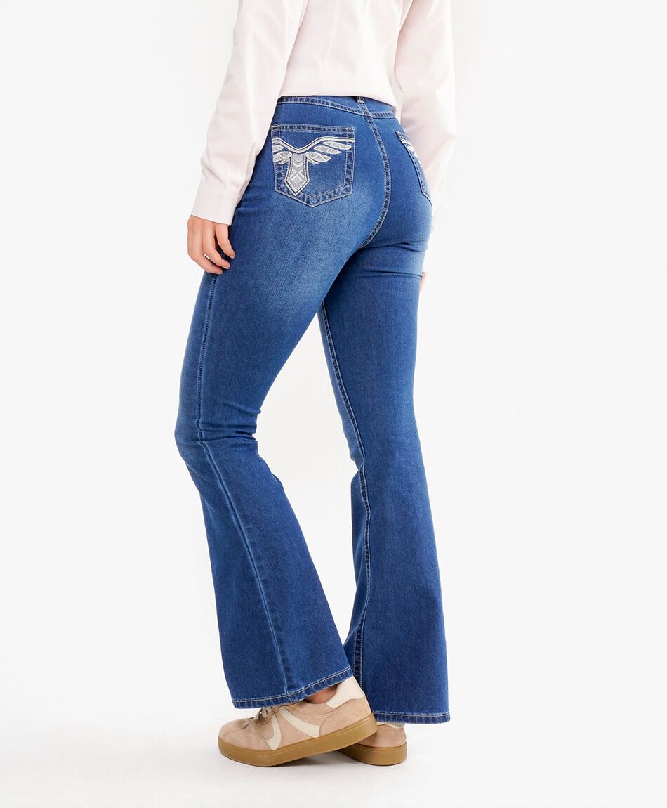 Jeans mujer flare detalles  bordados