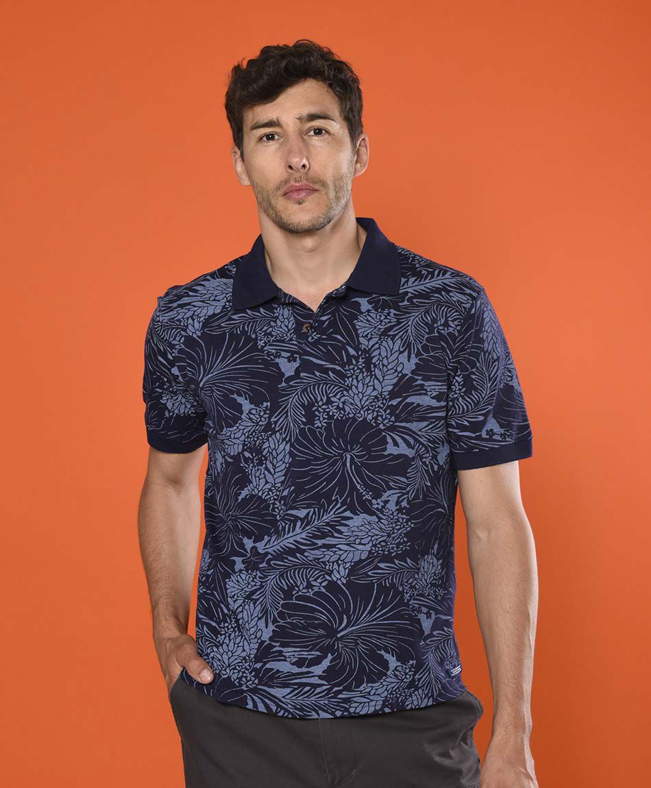 Polera manga corta cuello piqu&eacute;