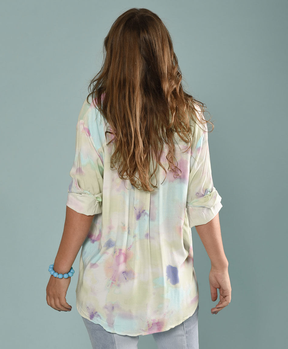 Blusa over tie dye