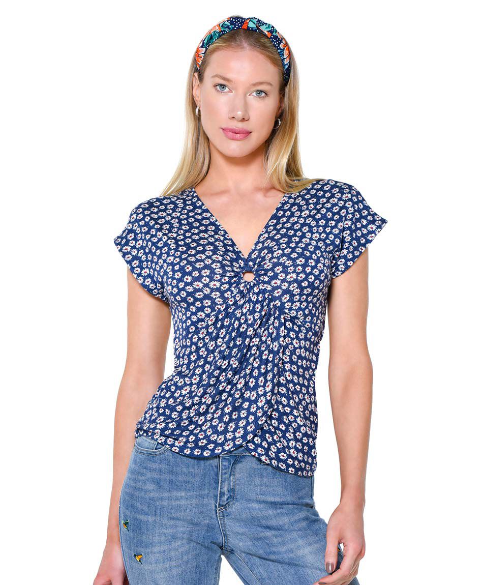 Polera estampada florcitas