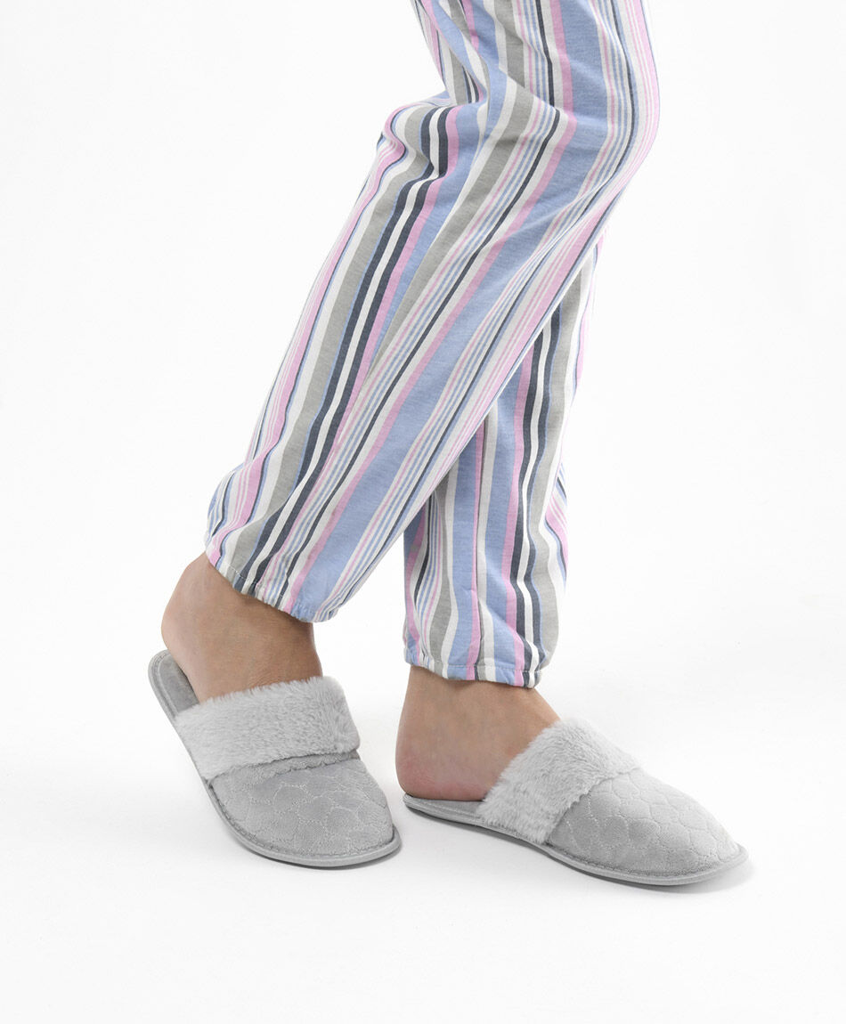 Pantuflas mujer corazones