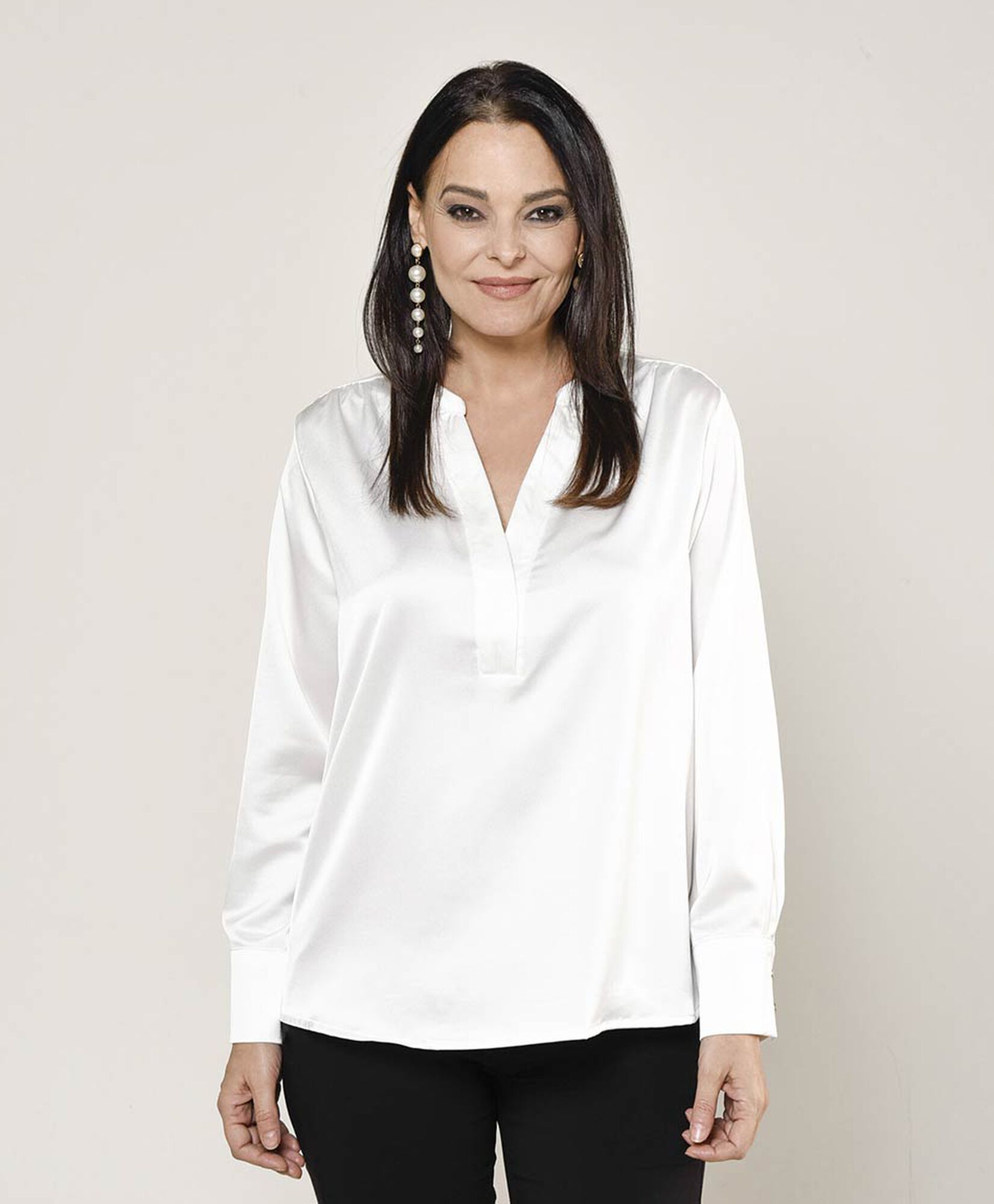 Blusa mujer satinada TRICOT - Main Image