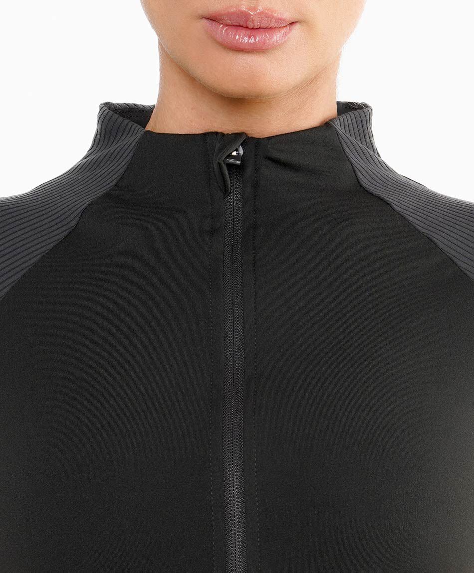 Poler&oacute;n deportivo mujer dise&ntilde;o texturizado