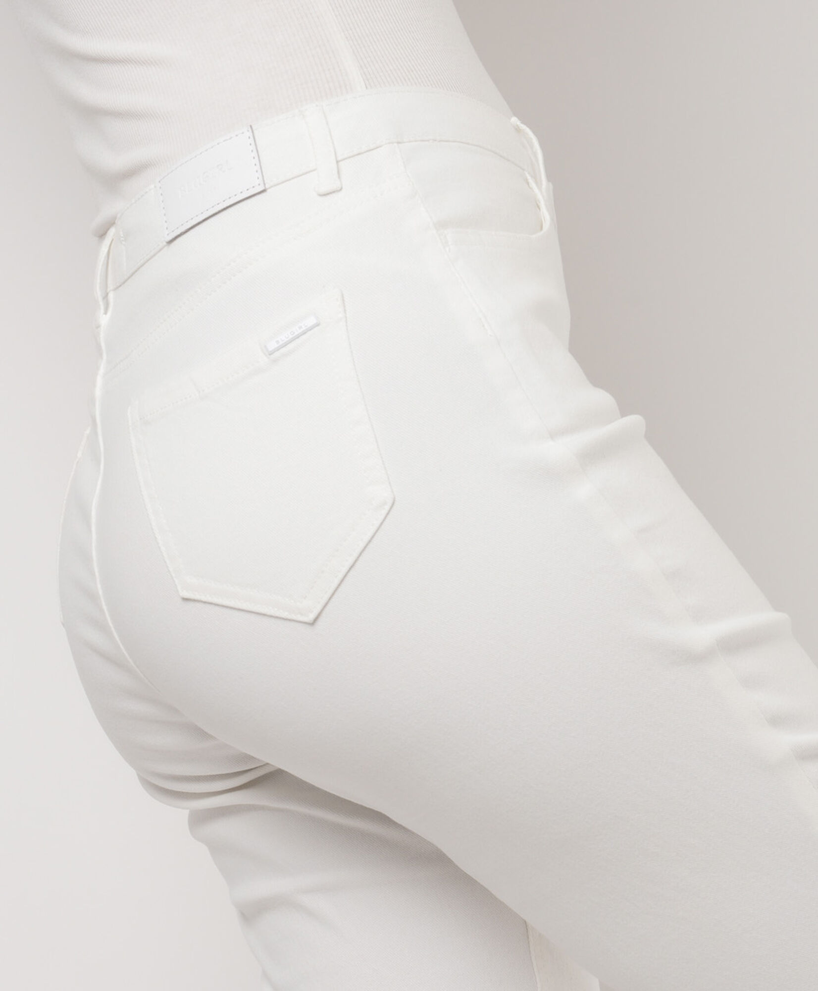 Jeans mujer bordado basta Jeans mujer bordado basta