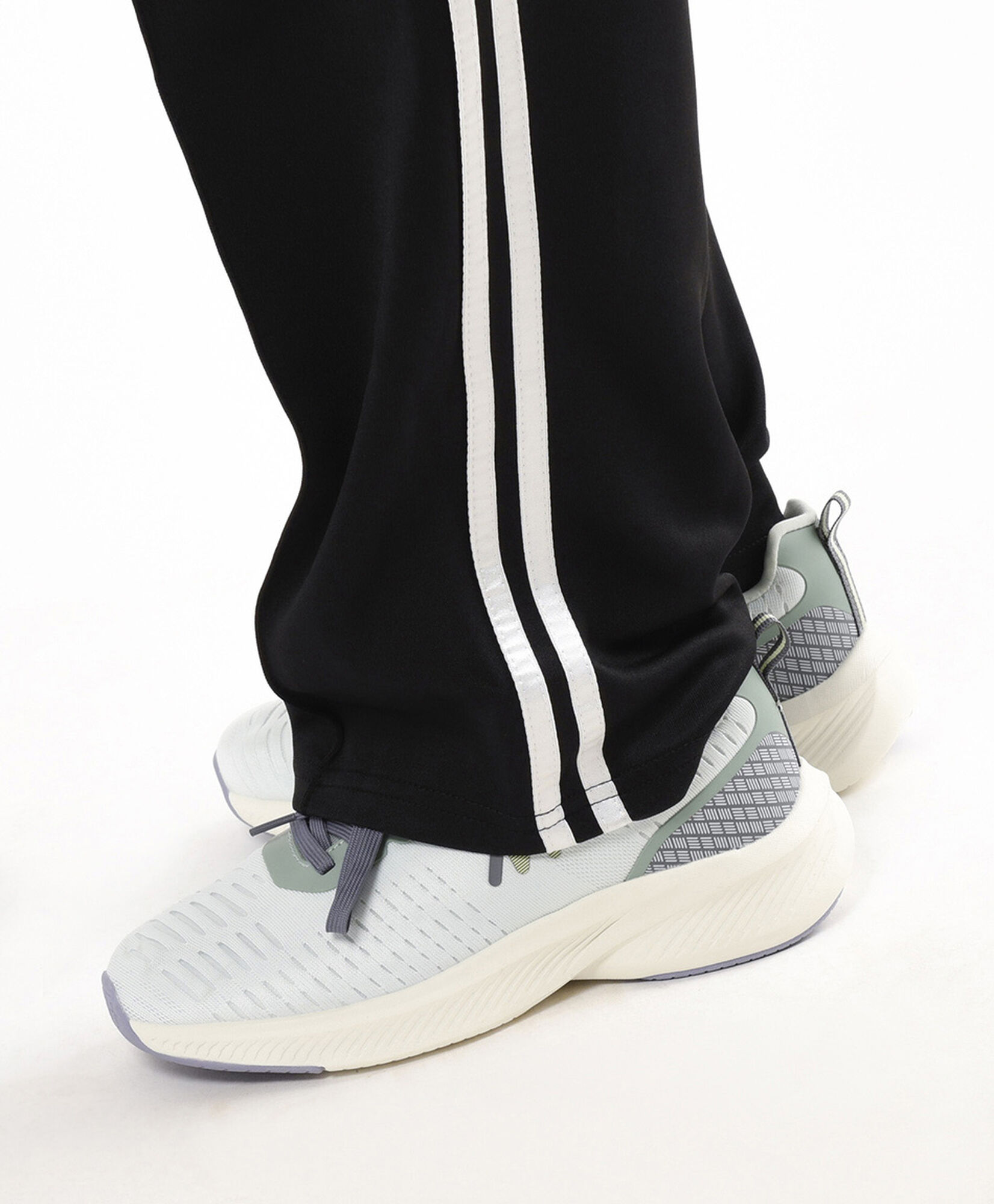 Pantalón deportivo mujer cintas lateral Pantalón deportivo mujer cintas lateral