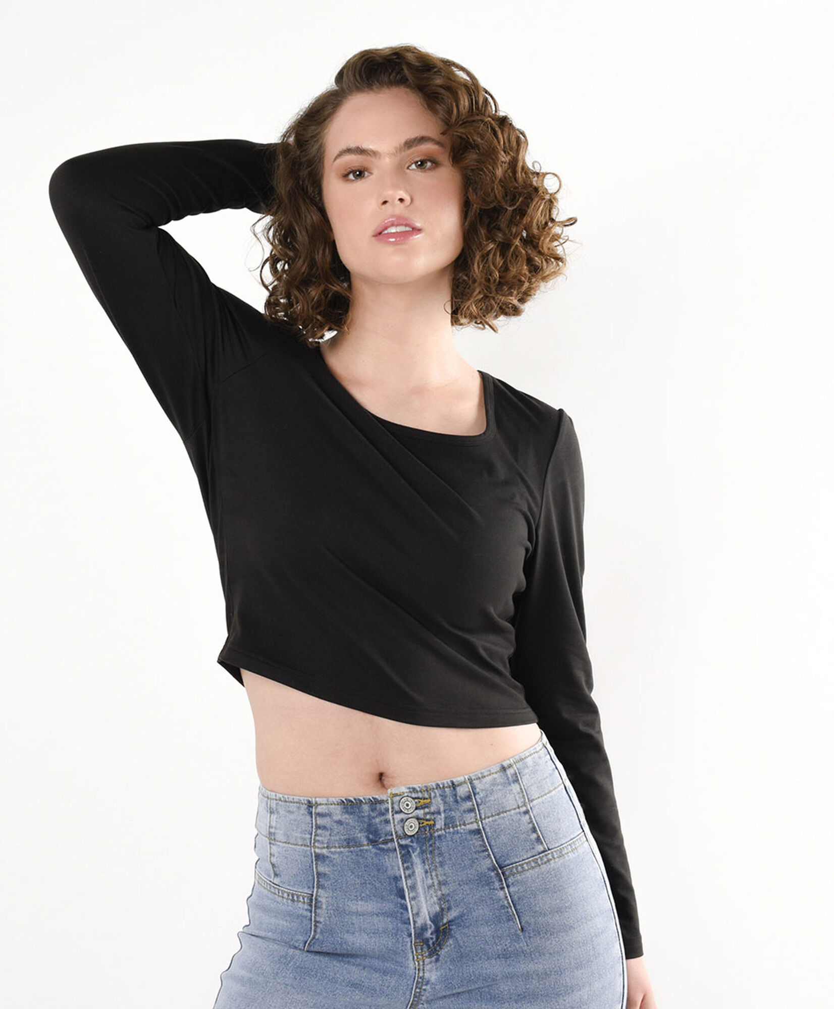 Polera mujer corta cuello cuadrado negra Polera mujer corta cuello cuadrado negra