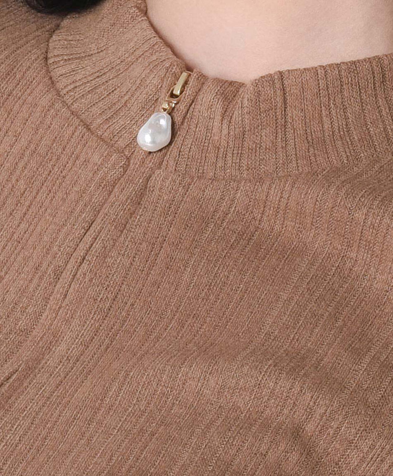 Polera mujer medio cierre Polera mujer medio cierre