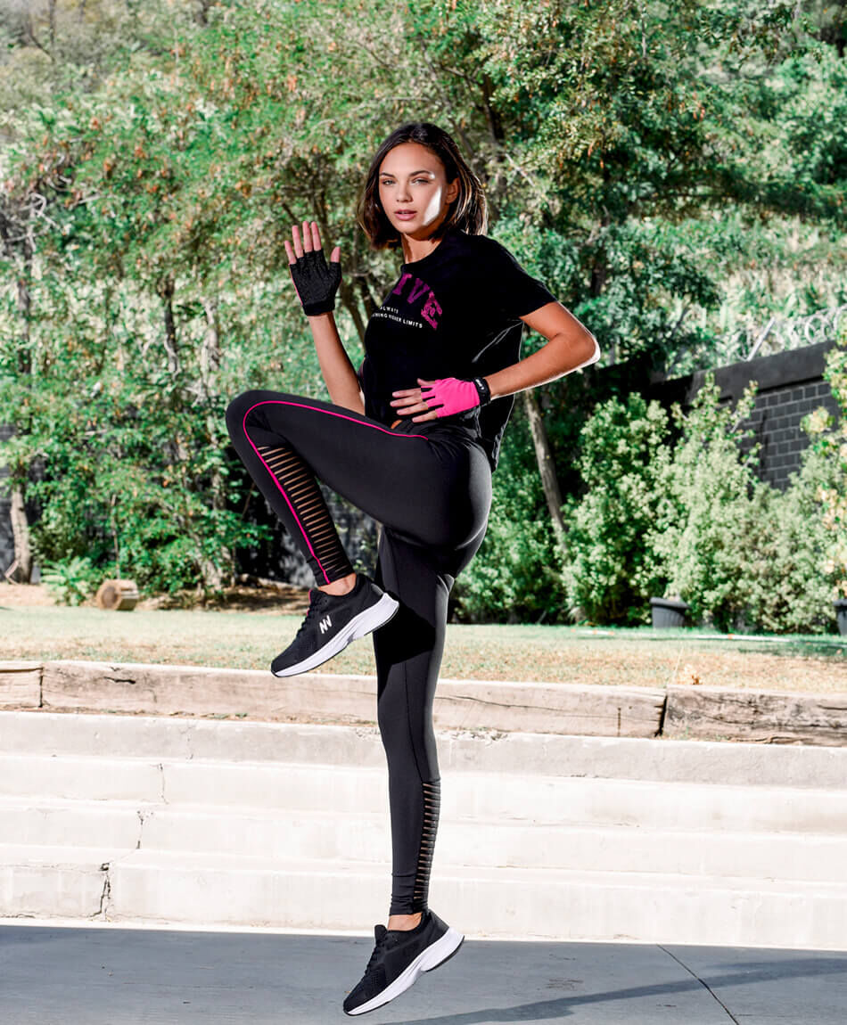 Calza deportiva mujer linea fucsia