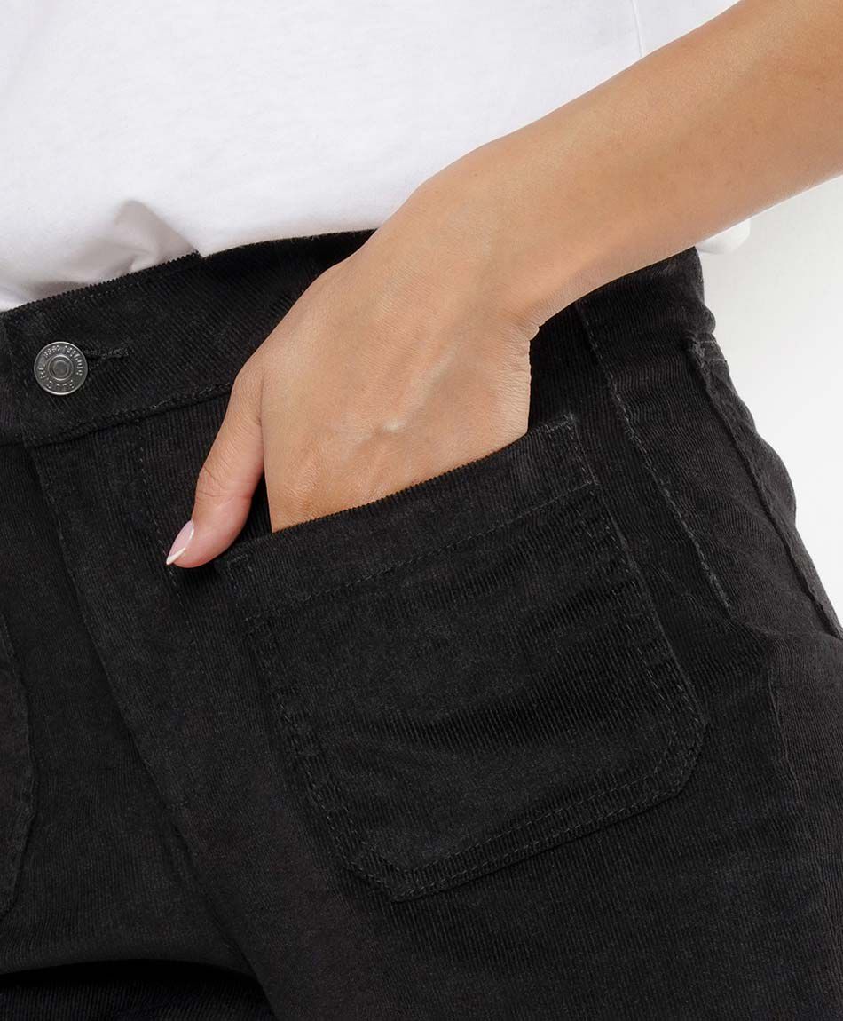 Pantal&oacute;n mujer corderoy flare