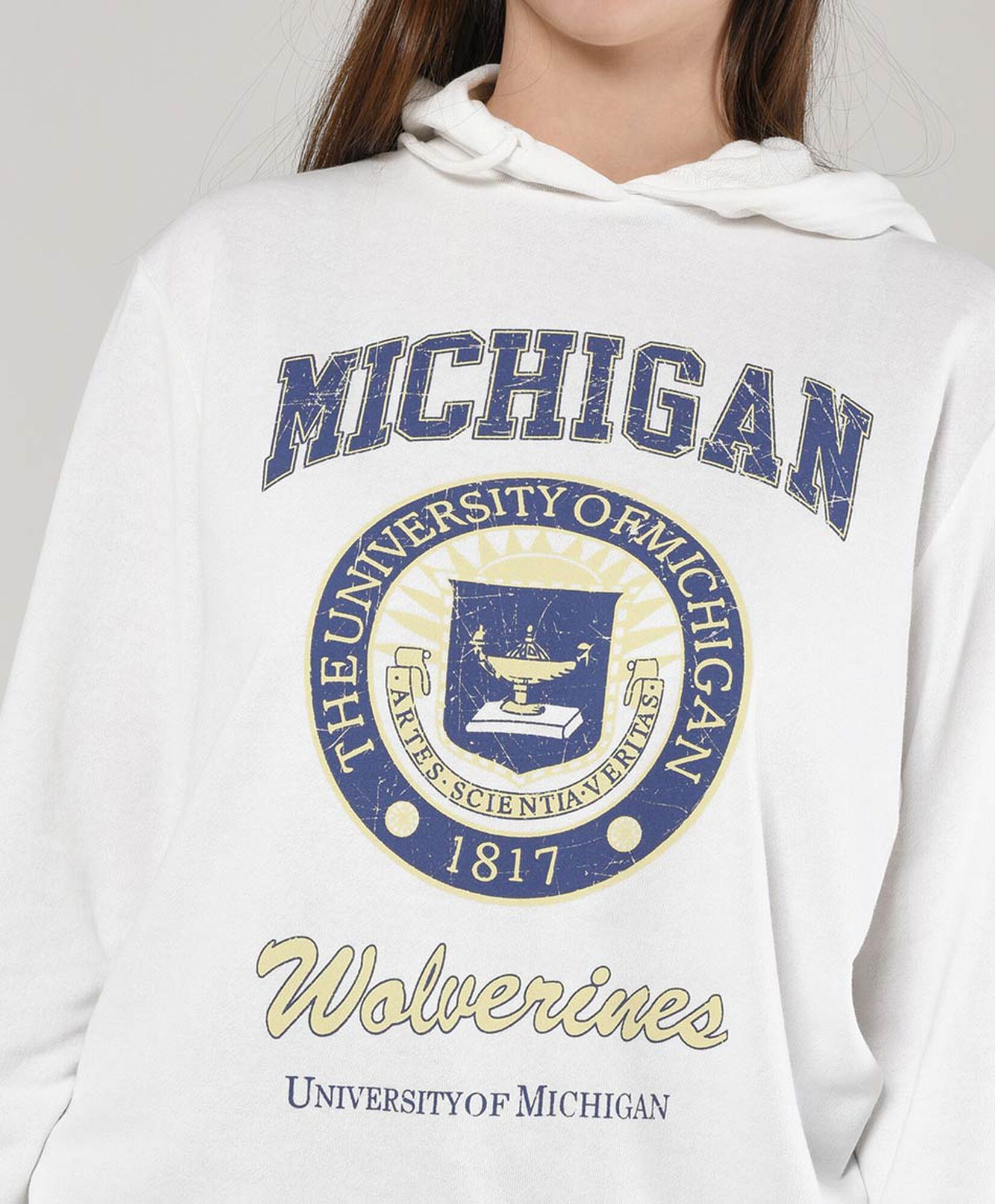 Polerón mujer estampado universitario oversize Polerón mujer estampado universitario oversize